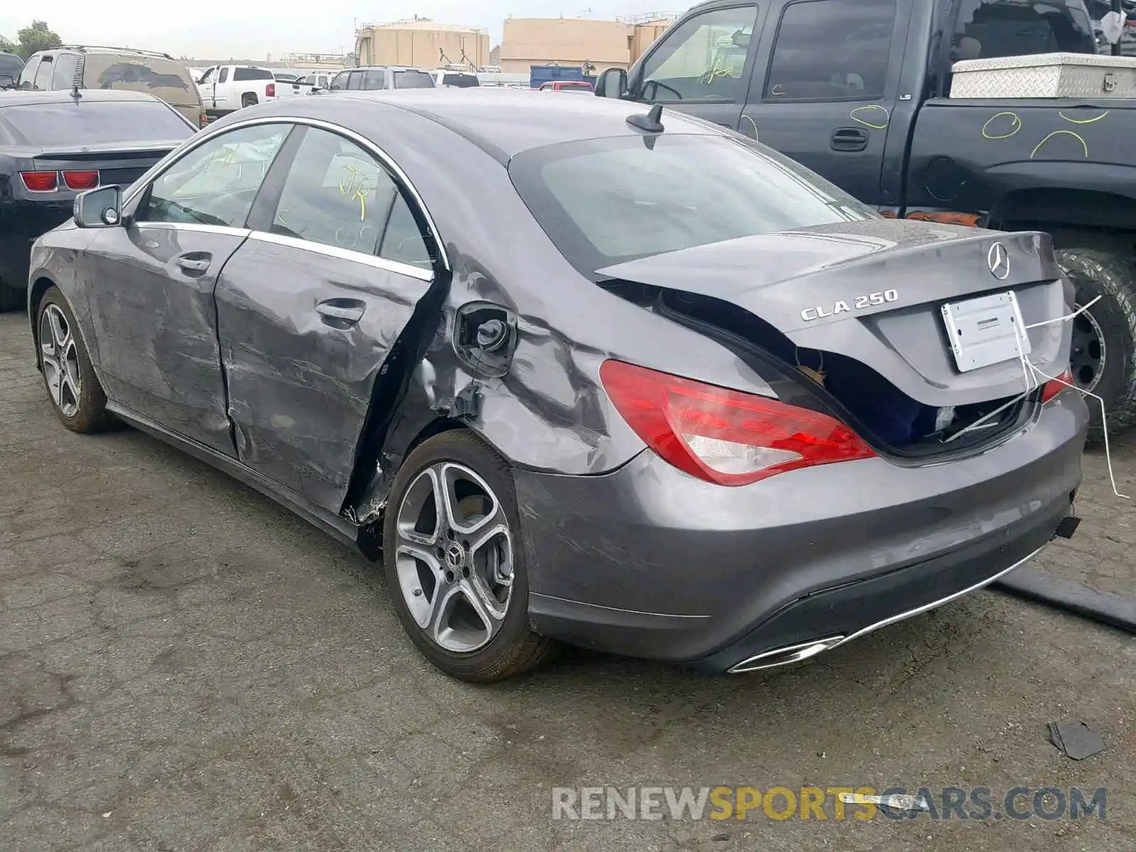 3 Photograph of a damaged car WDDSJ4EB0KN768080 MERCEDES-BENZ C CLASS 2019