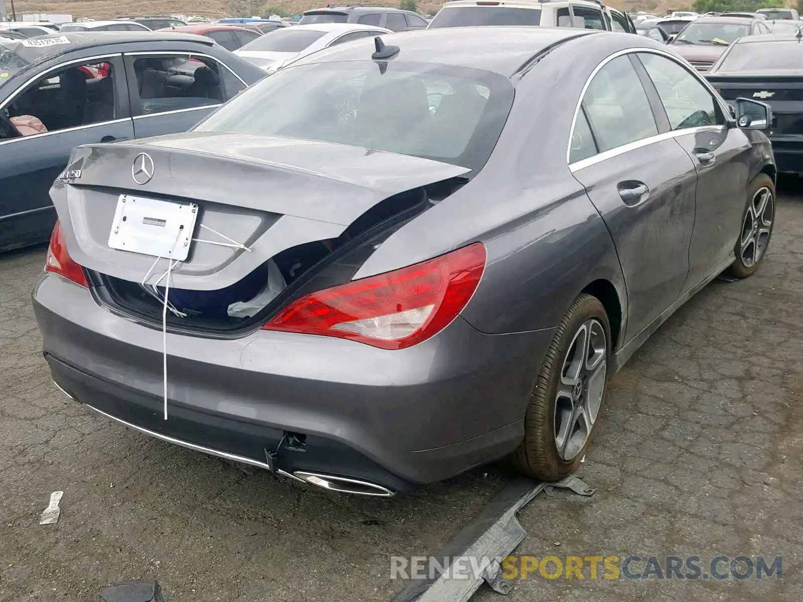 4 Photograph of a damaged car WDDSJ4EB0KN768080 MERCEDES-BENZ C CLASS 2019