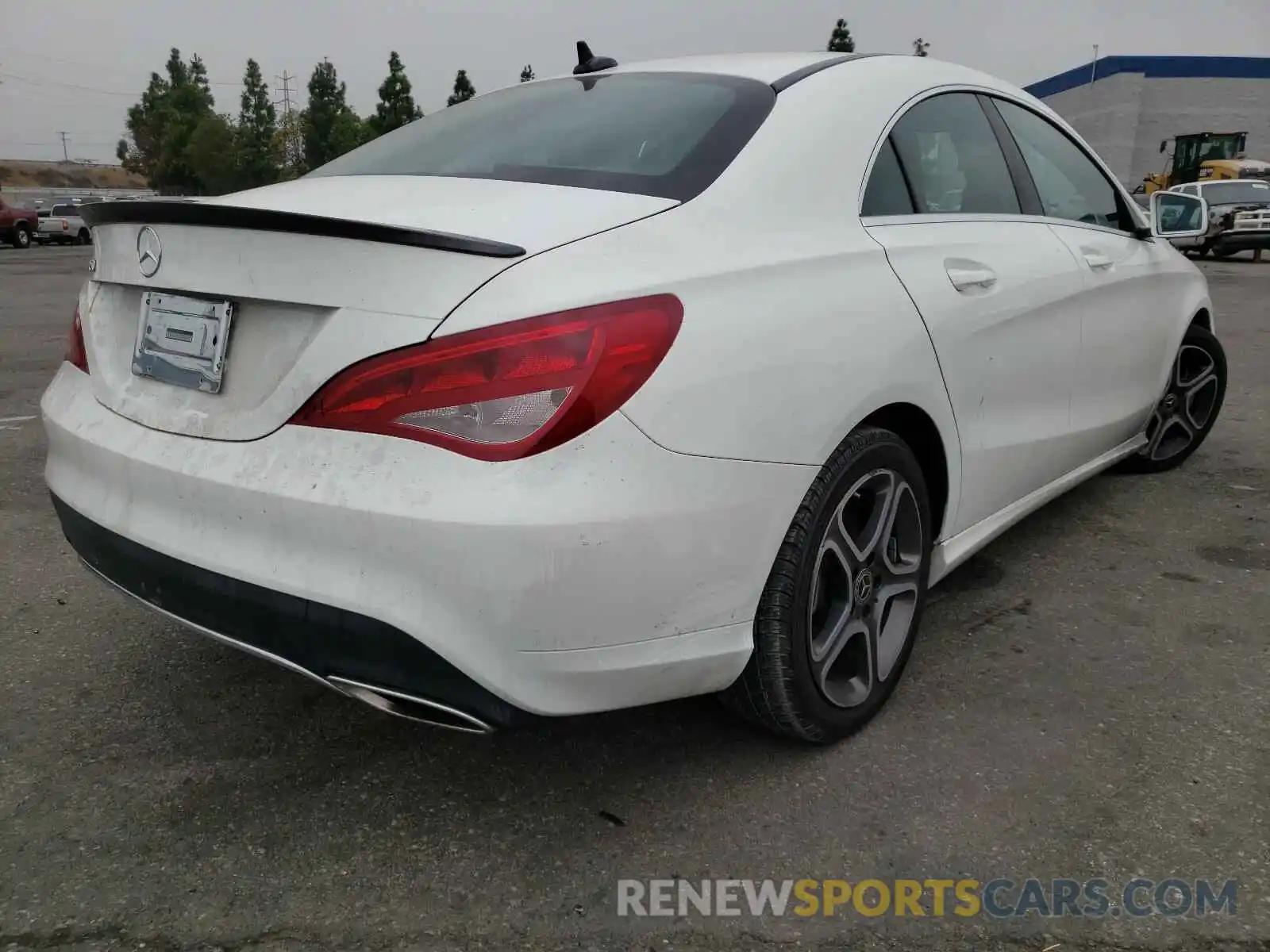 4 Photograph of a damaged car WDDSJ4EB1KN699125 MERCEDES-BENZ C CLASS 2019