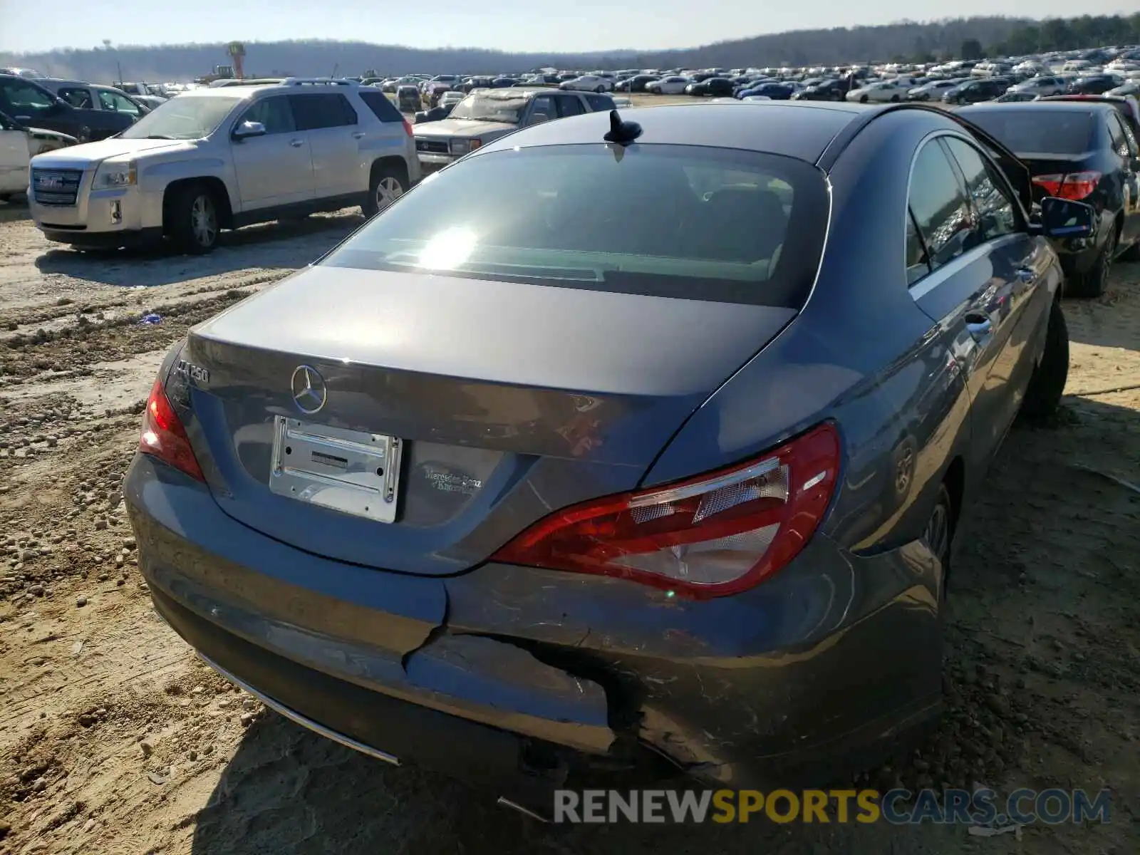 4 Photograph of a damaged car WDDSJ4EB1KN699612 MERCEDES-BENZ C CLASS 2019