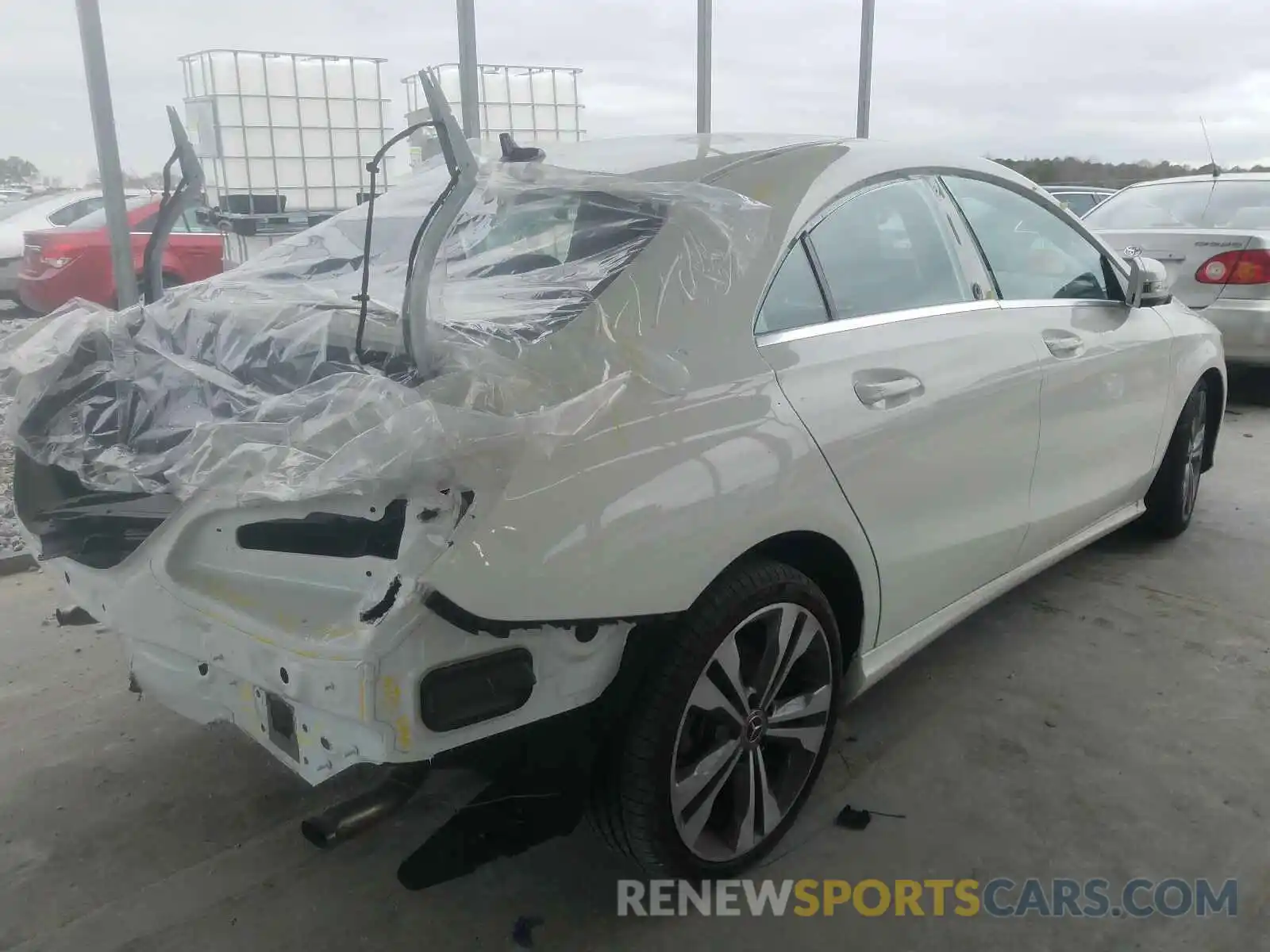 4 Photograph of a damaged car WDDSJ4EB1KN705151 MERCEDES-BENZ C CLASS 2019