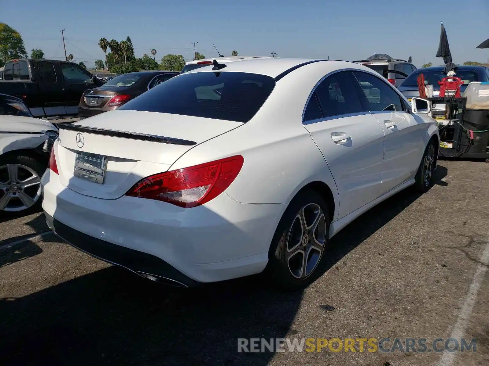 4 Photograph of a damaged car WDDSJ4EB1KN705196 MERCEDES-BENZ C CLASS 2019