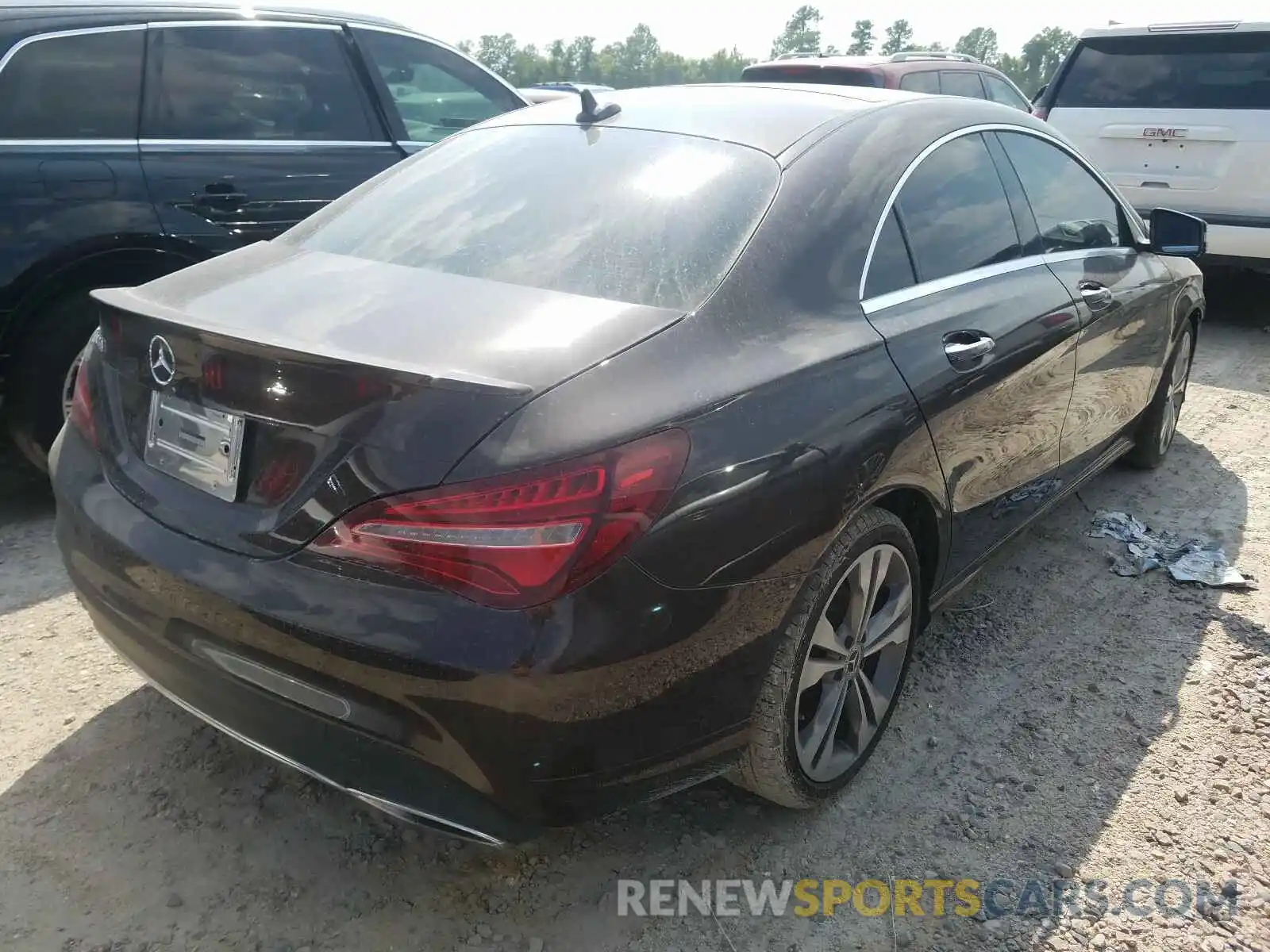 4 Photograph of a damaged car WDDSJ4EB1KN706753 MERCEDES-BENZ C CLASS 2019