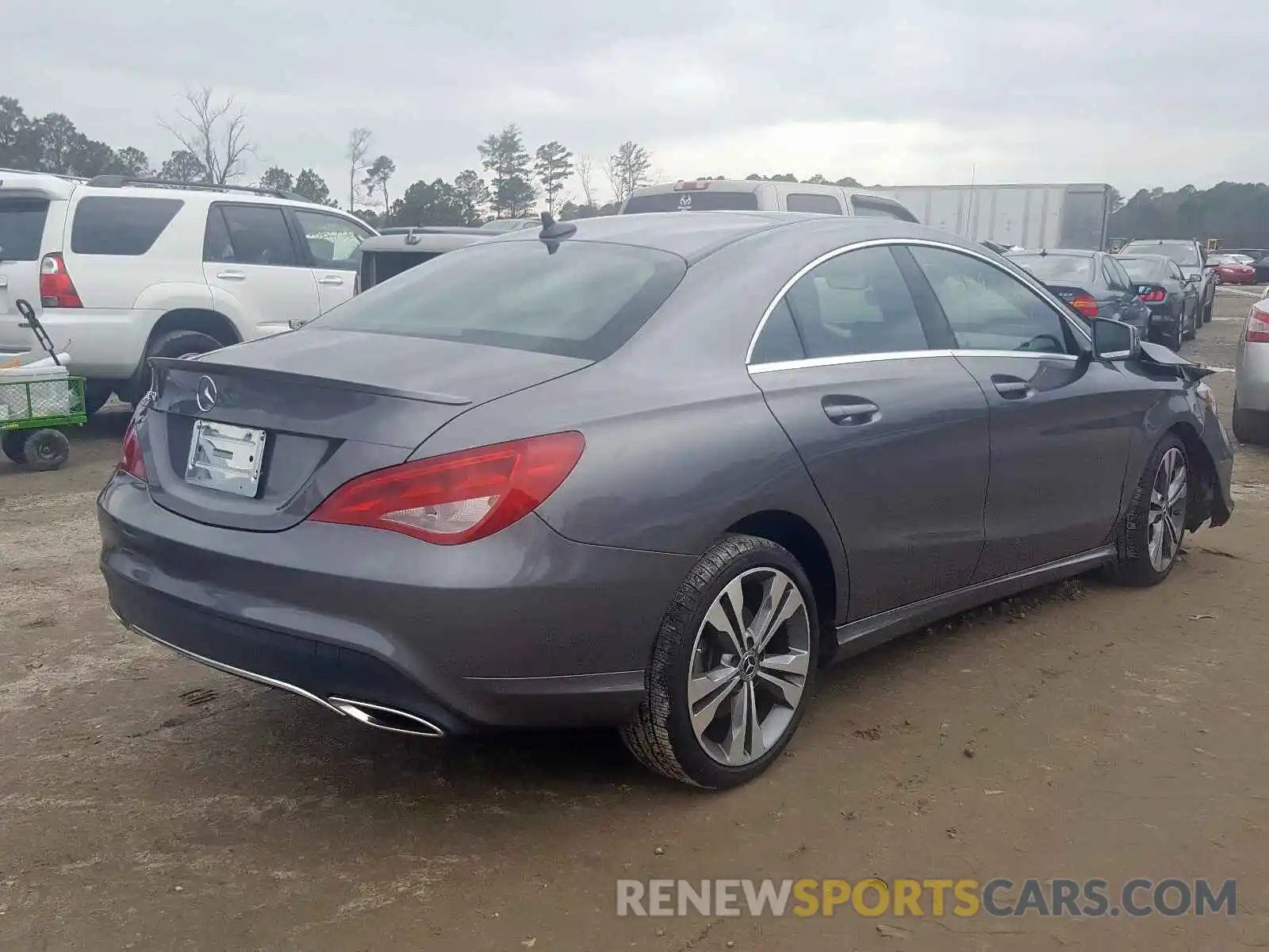 4 Photograph of a damaged car WDDSJ4EB1KN720748 MERCEDES-BENZ C CLASS 2019