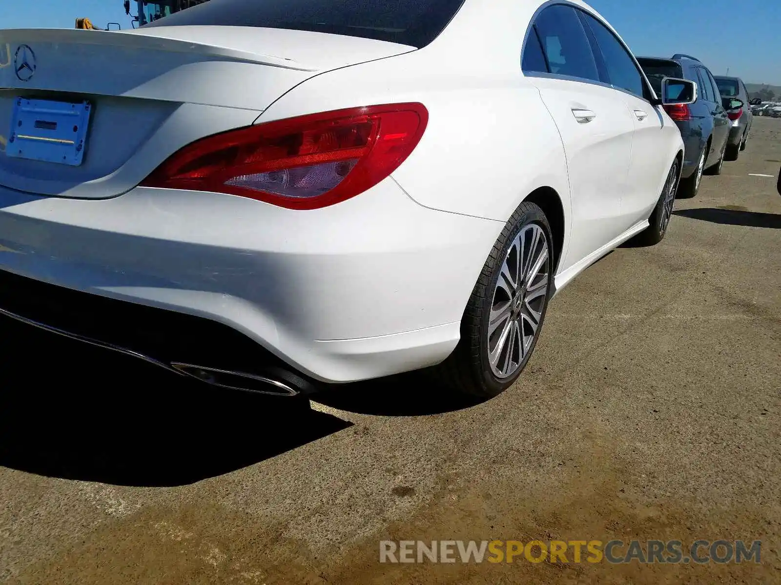 4 Photograph of a damaged car WDDSJ4EB2KN705496 MERCEDES-BENZ C CLASS 2019