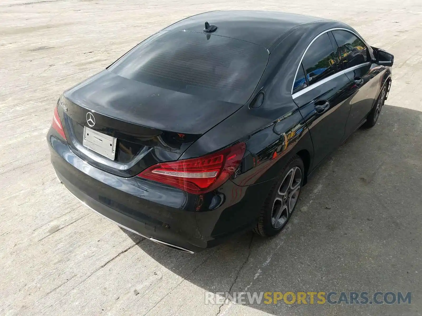 4 Photograph of a damaged car WDDSJ4EB3KN700064 MERCEDES-BENZ C CLASS 2019