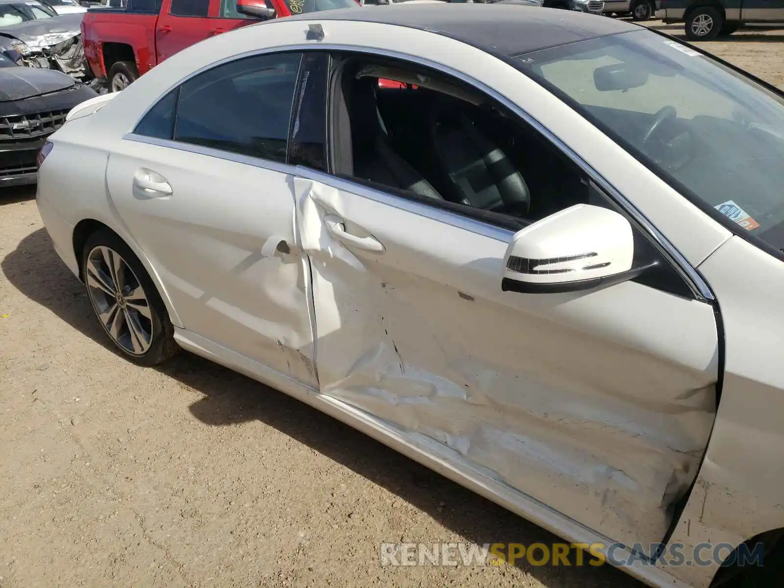 9 Photograph of a damaged car WDDSJ4EB3KN704857 MERCEDES-BENZ C CLASS 2019