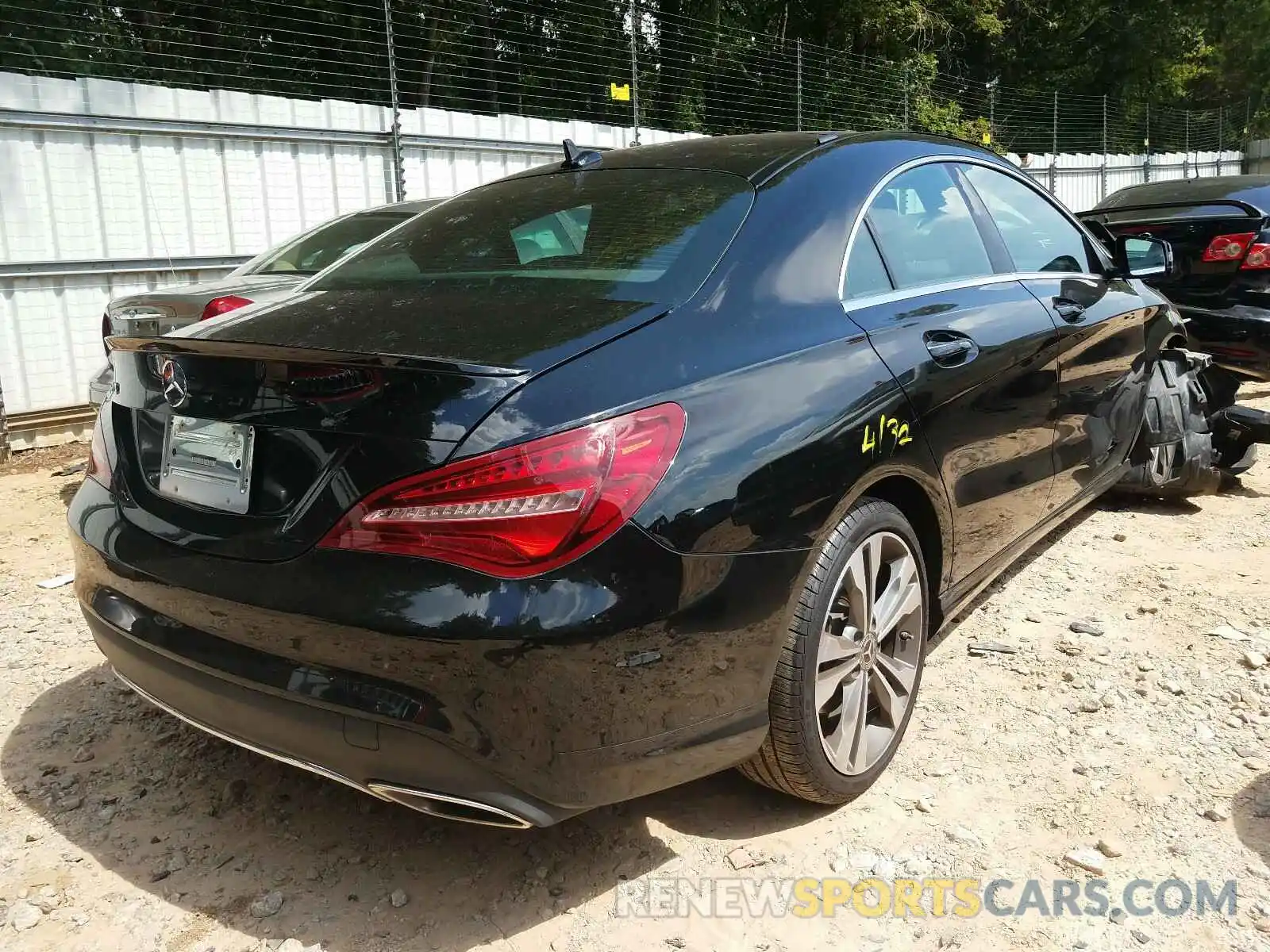 4 Photograph of a damaged car WDDSJ4EB3KN707791 MERCEDES-BENZ C CLASS 2019