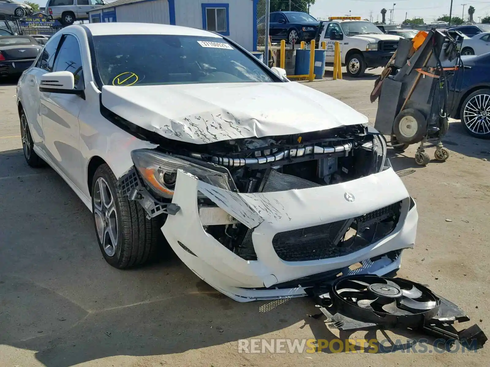 1 Photograph of a damaged car WDDSJ4EB3KN727541 MERCEDES-BENZ C CLASS 2019