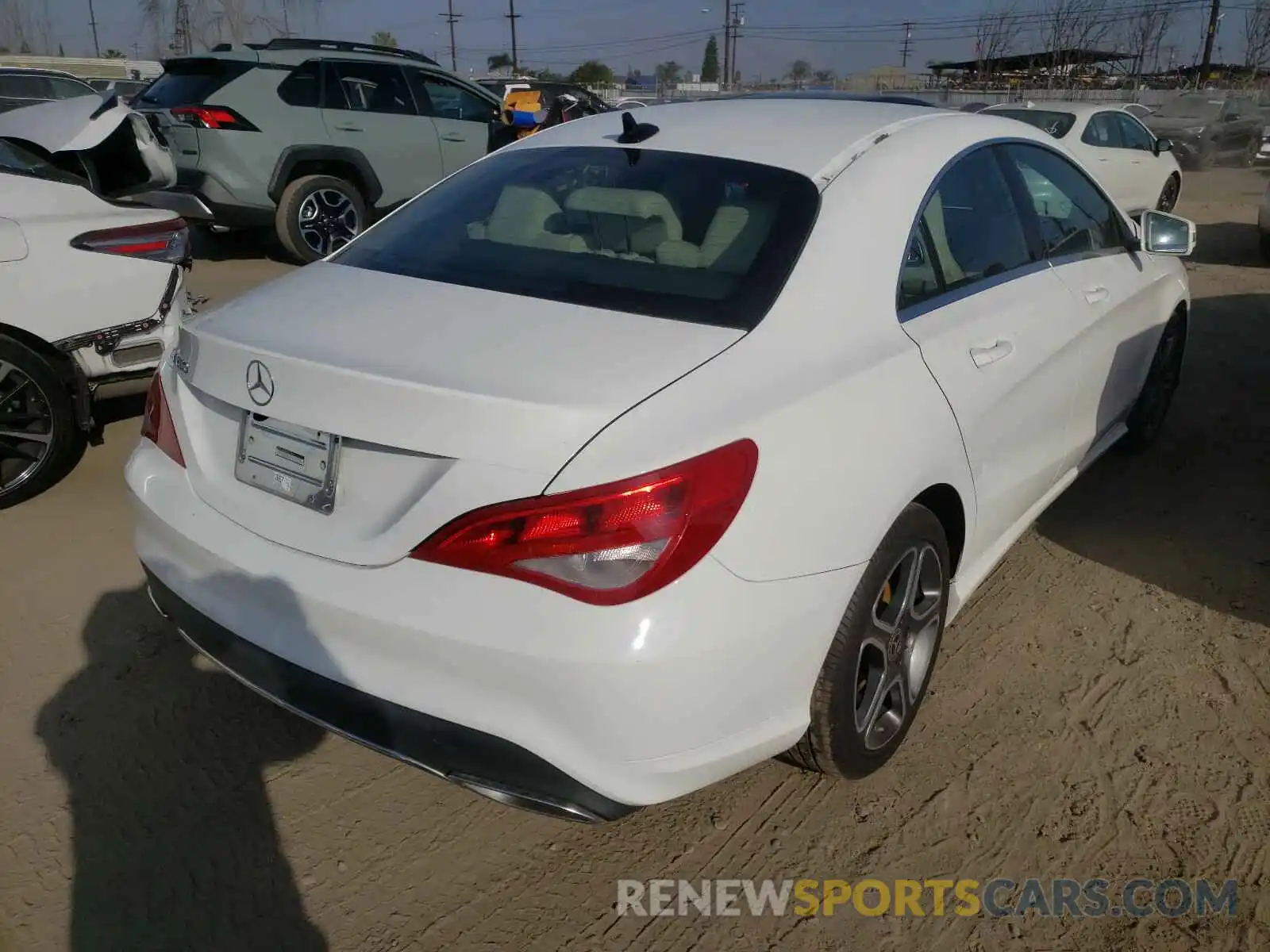 4 Photograph of a damaged car WDDSJ4EB3KN740953 MERCEDES-BENZ C CLASS 2019