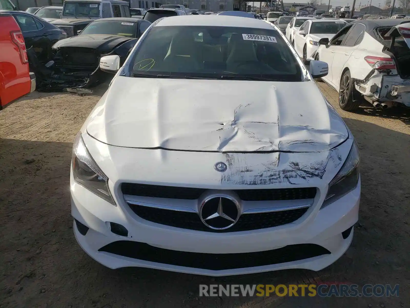 9 Photograph of a damaged car WDDSJ4EB3KN740953 MERCEDES-BENZ C CLASS 2019