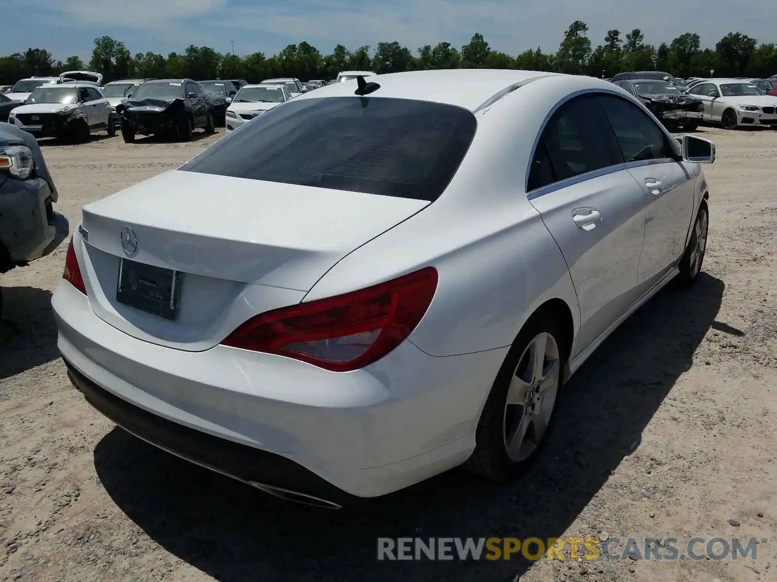 4 Photograph of a damaged car WDDSJ4EB5KN723202 MERCEDES-BENZ C CLASS 2019