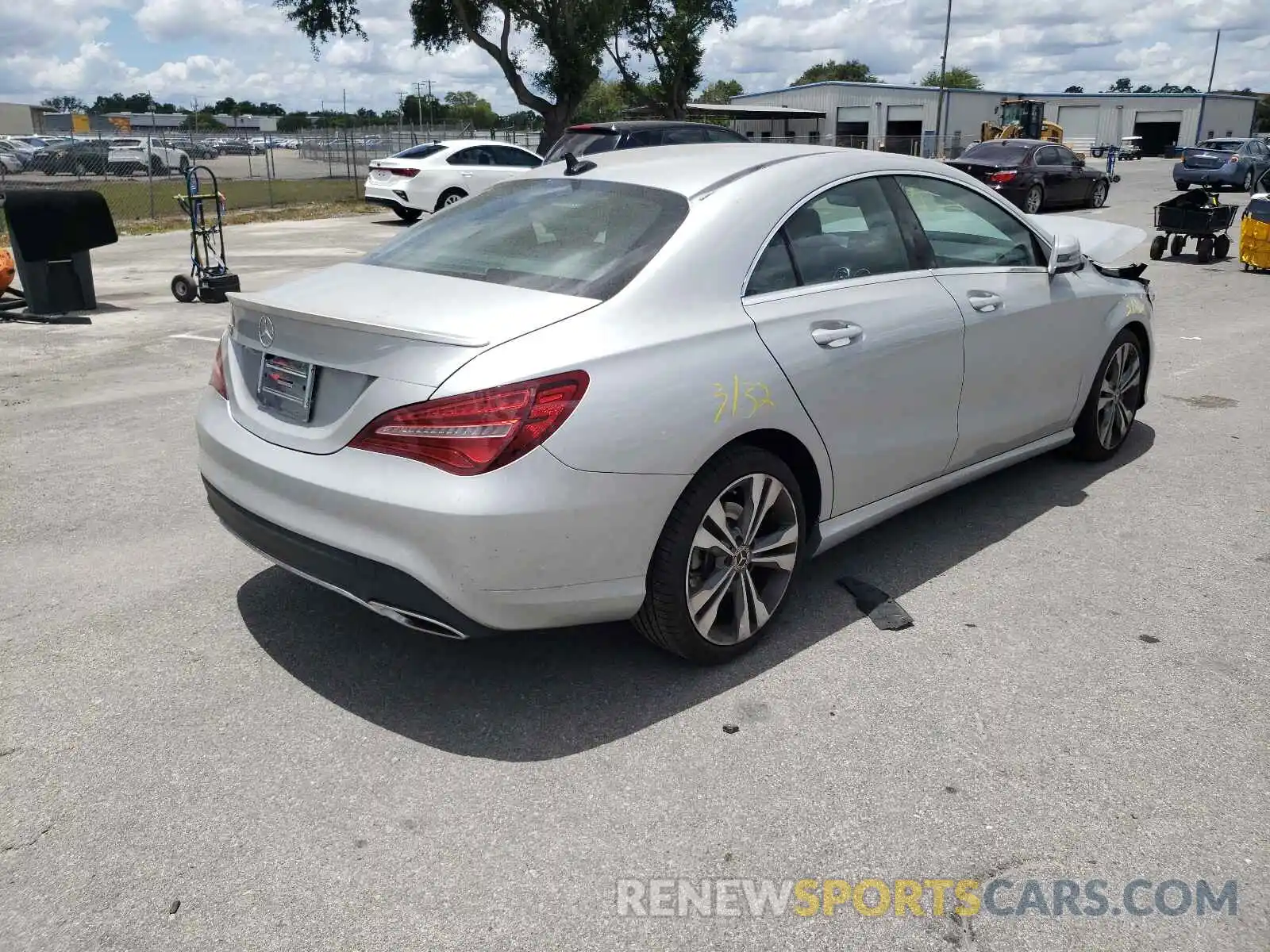 4 Photograph of a damaged car WDDSJ4EB5KN750805 MERCEDES-BENZ C CLASS 2019