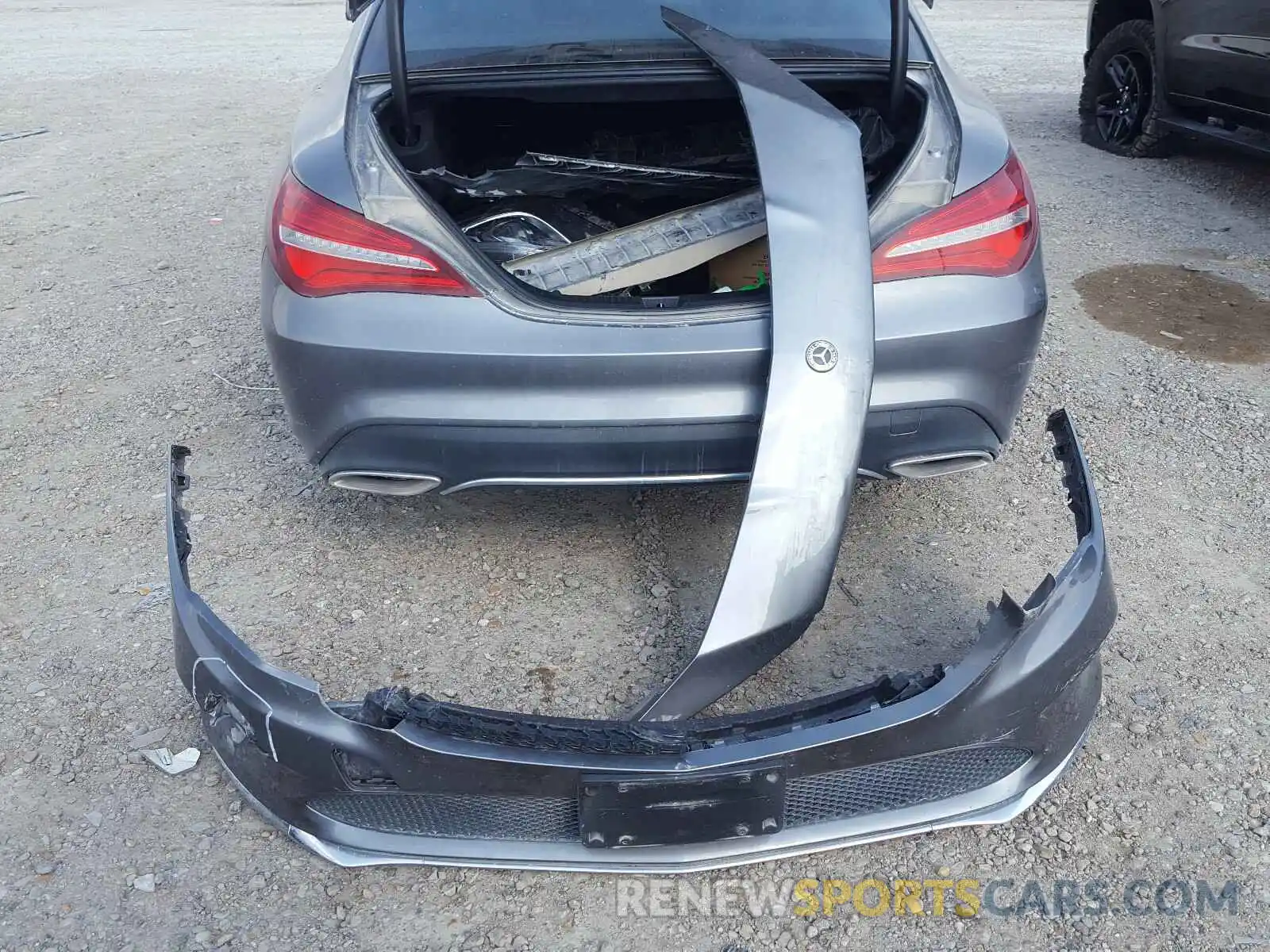 9 Photograph of a damaged car WDDSJ4EB6KN776863 MERCEDES-BENZ C CLASS 2019