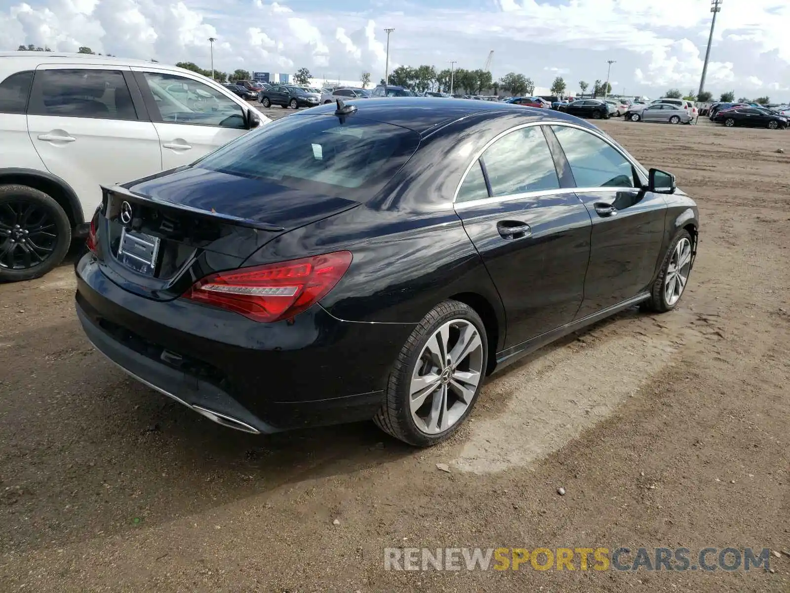 4 Photograph of a damaged car WDDSJ4EB7KN739630 MERCEDES-BENZ C CLASS 2019