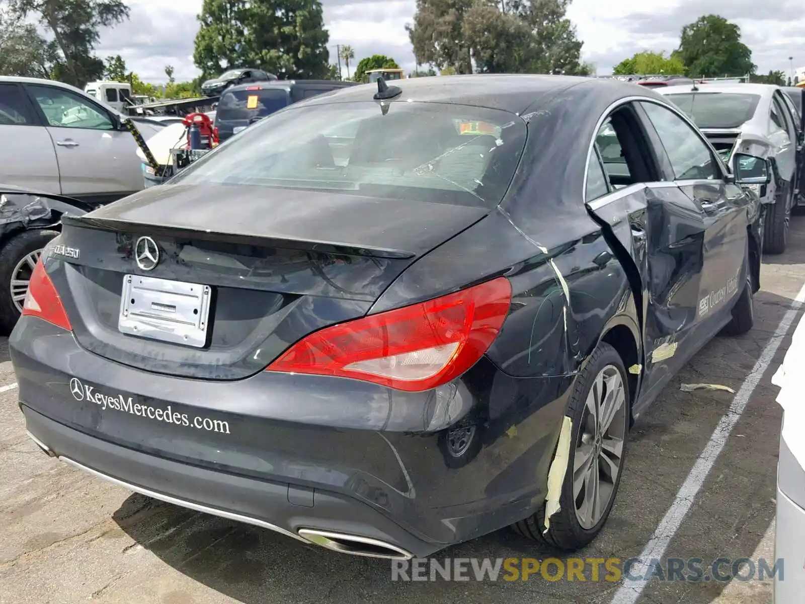 4 Photograph of a damaged car WDDSJ4EB7KN748862 MERCEDES-BENZ C CLASS 2019