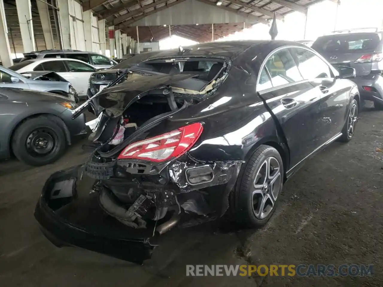 4 Photograph of a damaged car WDDSJ4EB8KN729981 MERCEDES-BENZ C CLASS 2019