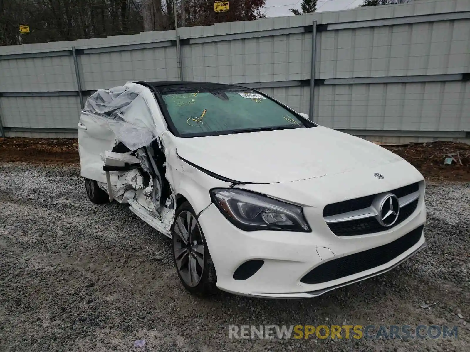 1 Photograph of a damaged car WDDSJ4EB8KN767517 MERCEDES-BENZ C CLASS 2019