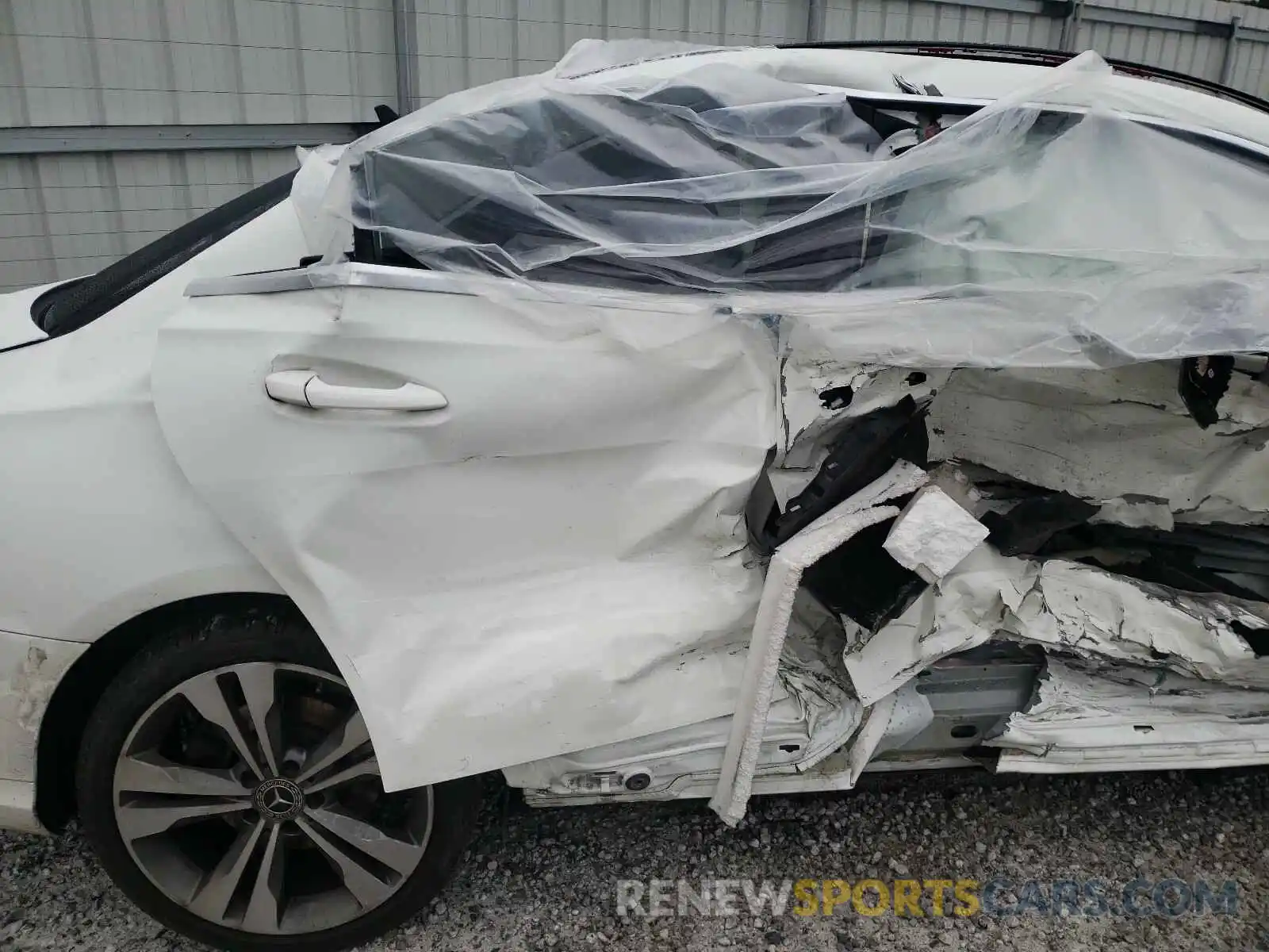 6 Photograph of a damaged car WDDSJ4EB8KN767517 MERCEDES-BENZ C CLASS 2019