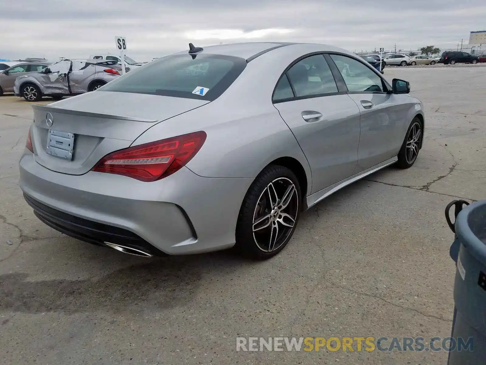 4 Photograph of a damaged car WDDSJ4EB9KN721632 MERCEDES-BENZ C CLASS 2019