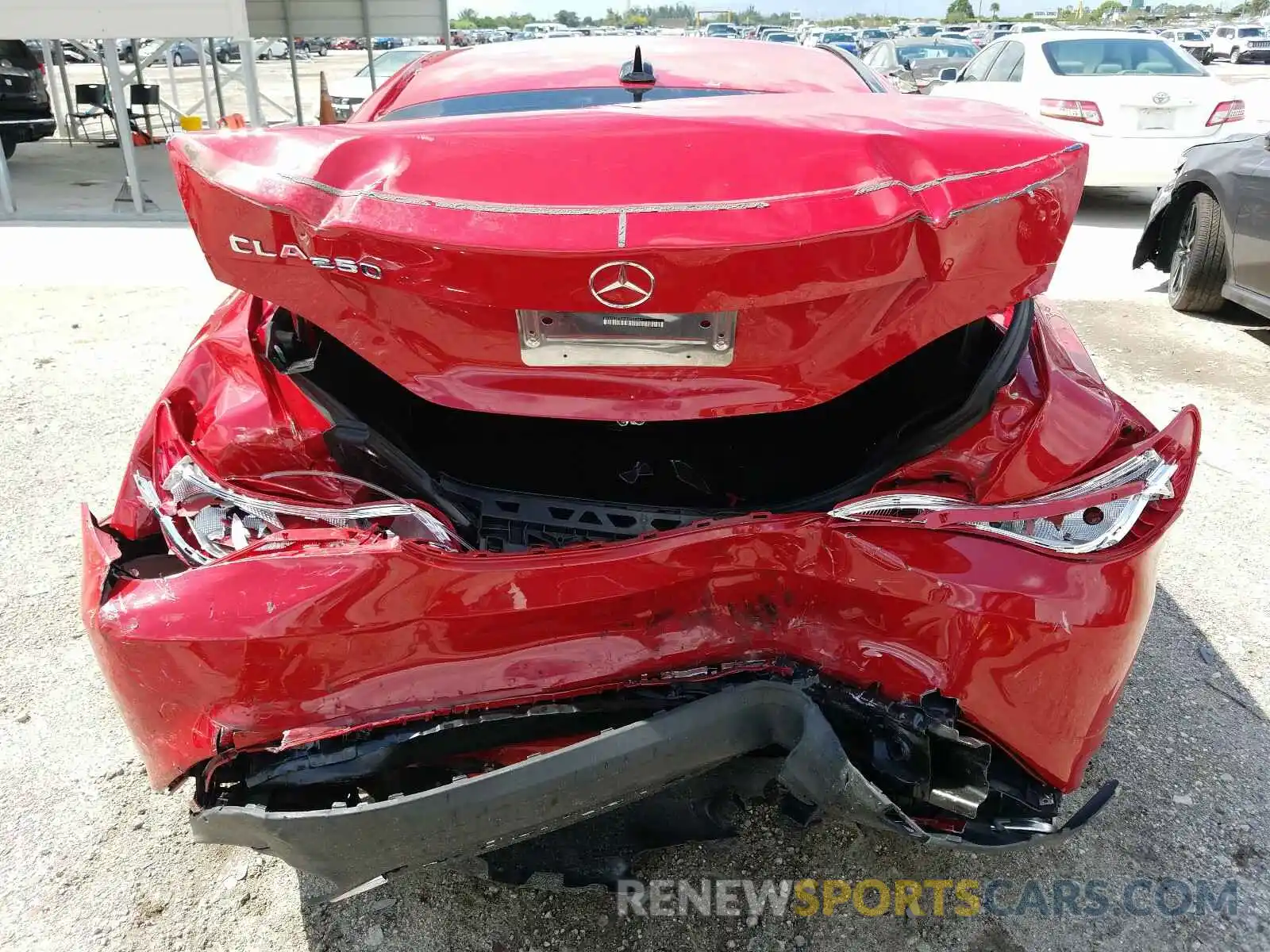 9 Photograph of a damaged car WDDSJ4EB9KN724367 MERCEDES-BENZ C CLASS 2019