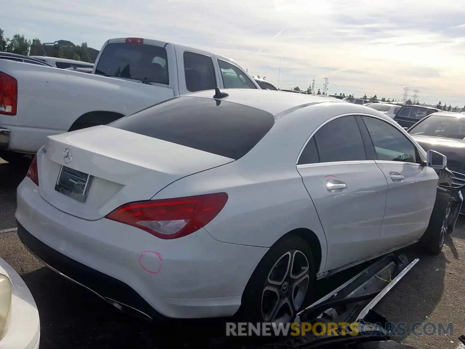 4 Photograph of a damaged car WDDSJ4EB9KN767462 MERCEDES-BENZ C CLASS 2019