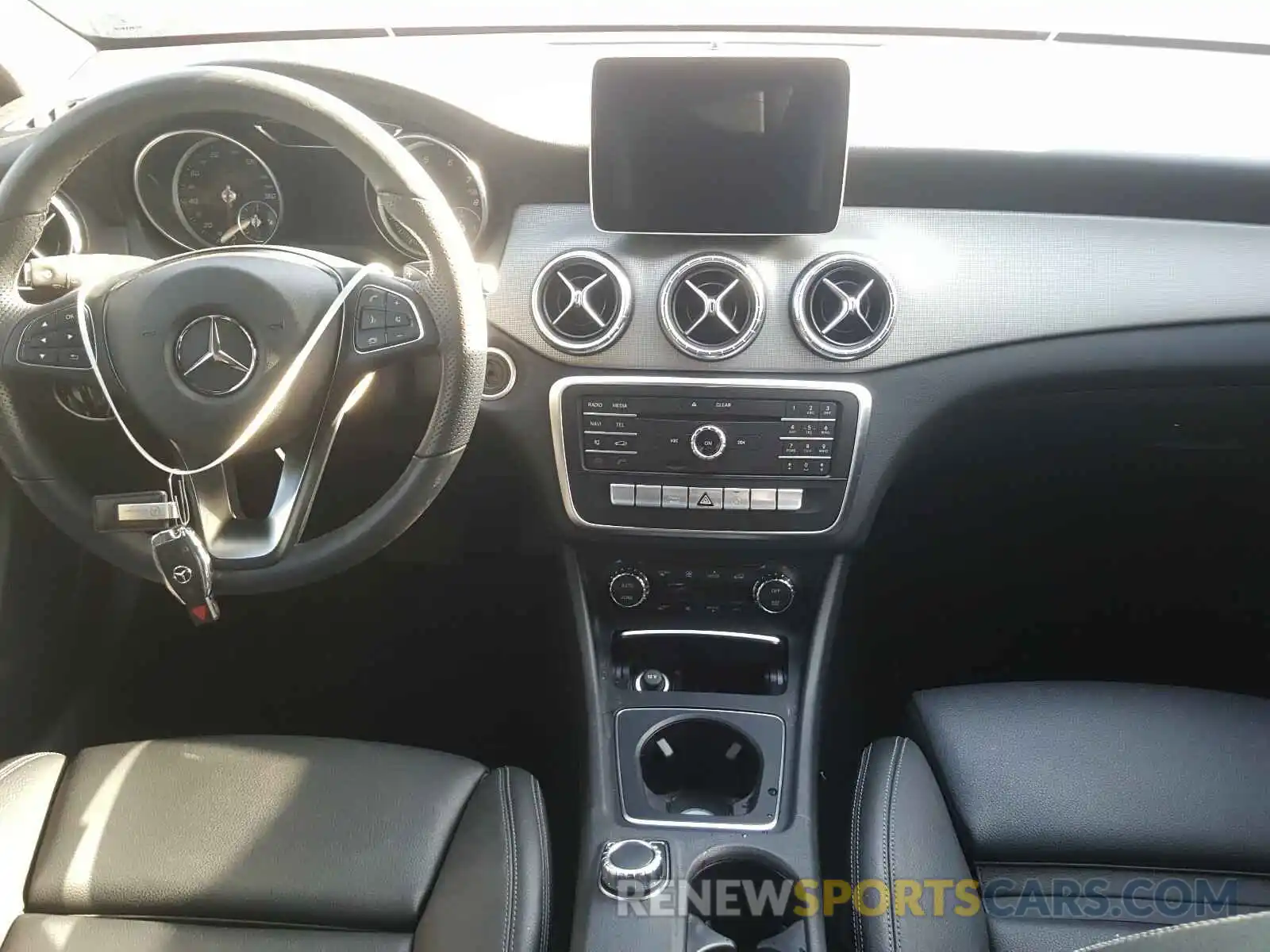 9 Photograph of a damaged car WDDSJ4EB9KN776825 MERCEDES-BENZ C CLASS 2019