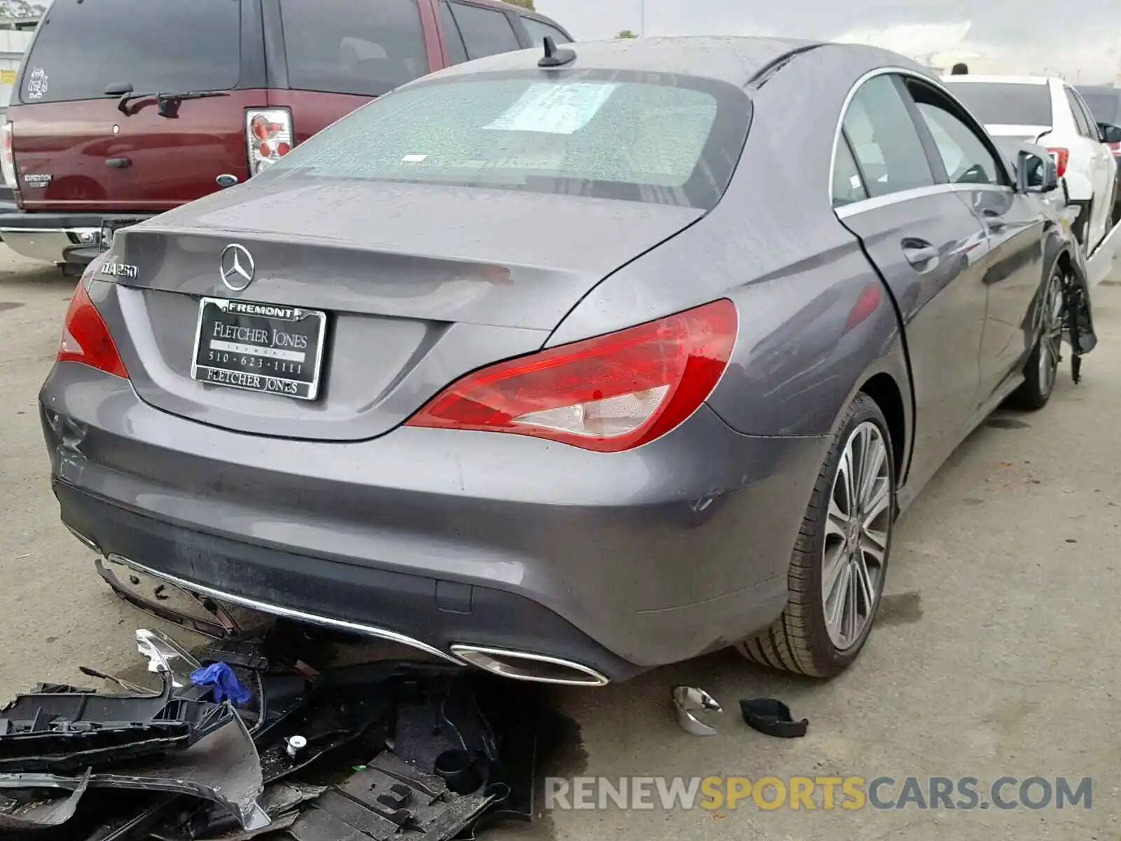 4 Photograph of a damaged car WDDSJ4EBXKN701230 MERCEDES-BENZ C CLASS 2019