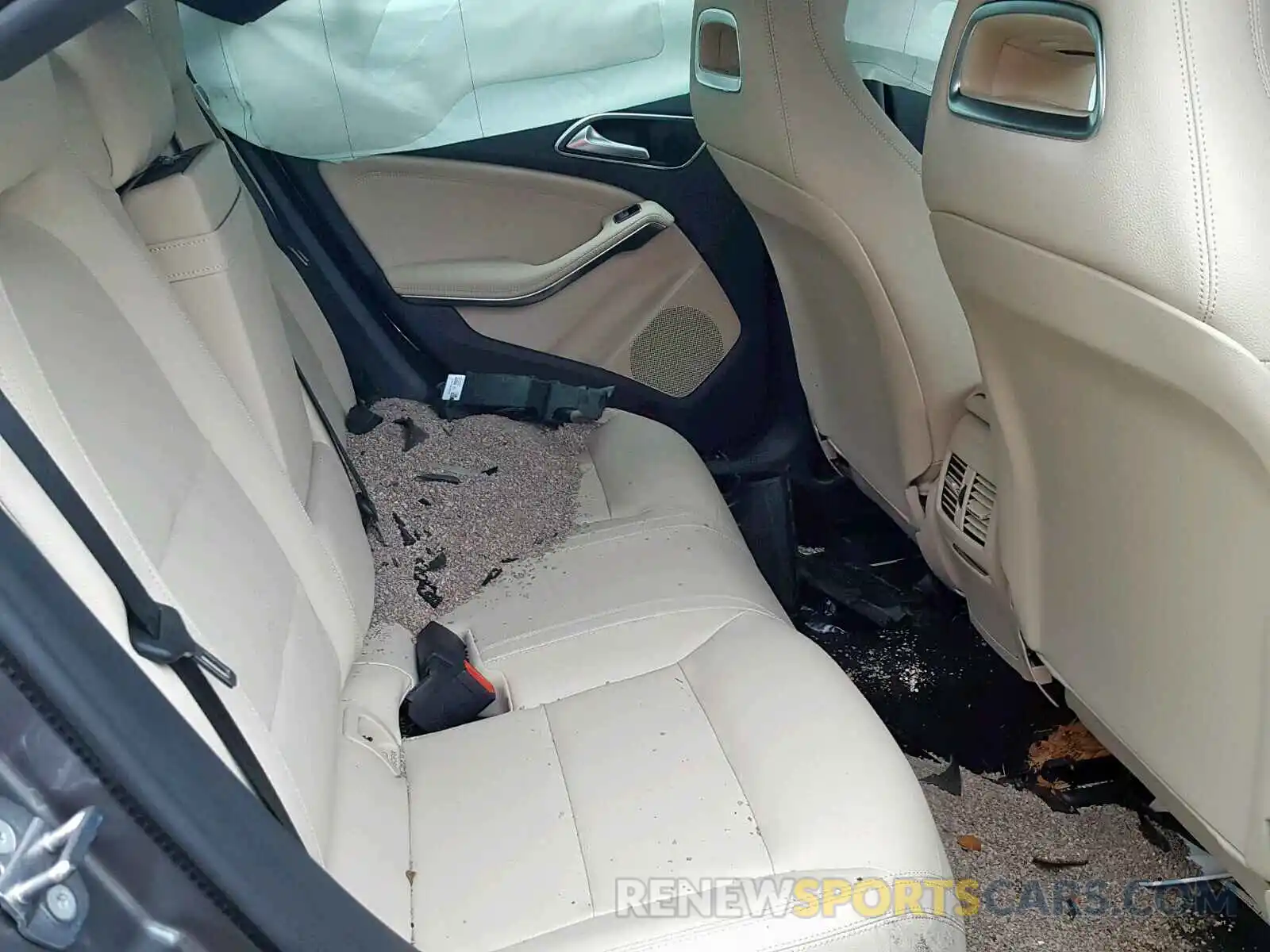 6 Photograph of a damaged car WDDSJ4EBXKN701230 MERCEDES-BENZ C CLASS 2019