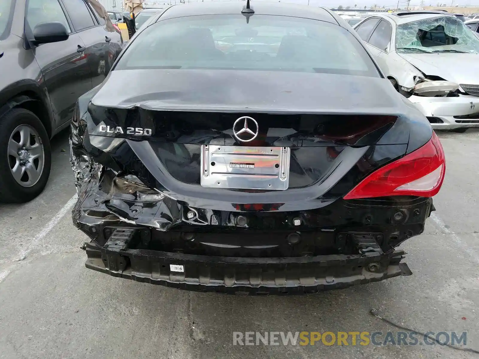 9 Photograph of a damaged car WDDSJ4EBXKN767647 MERCEDES-BENZ C CLASS 2019