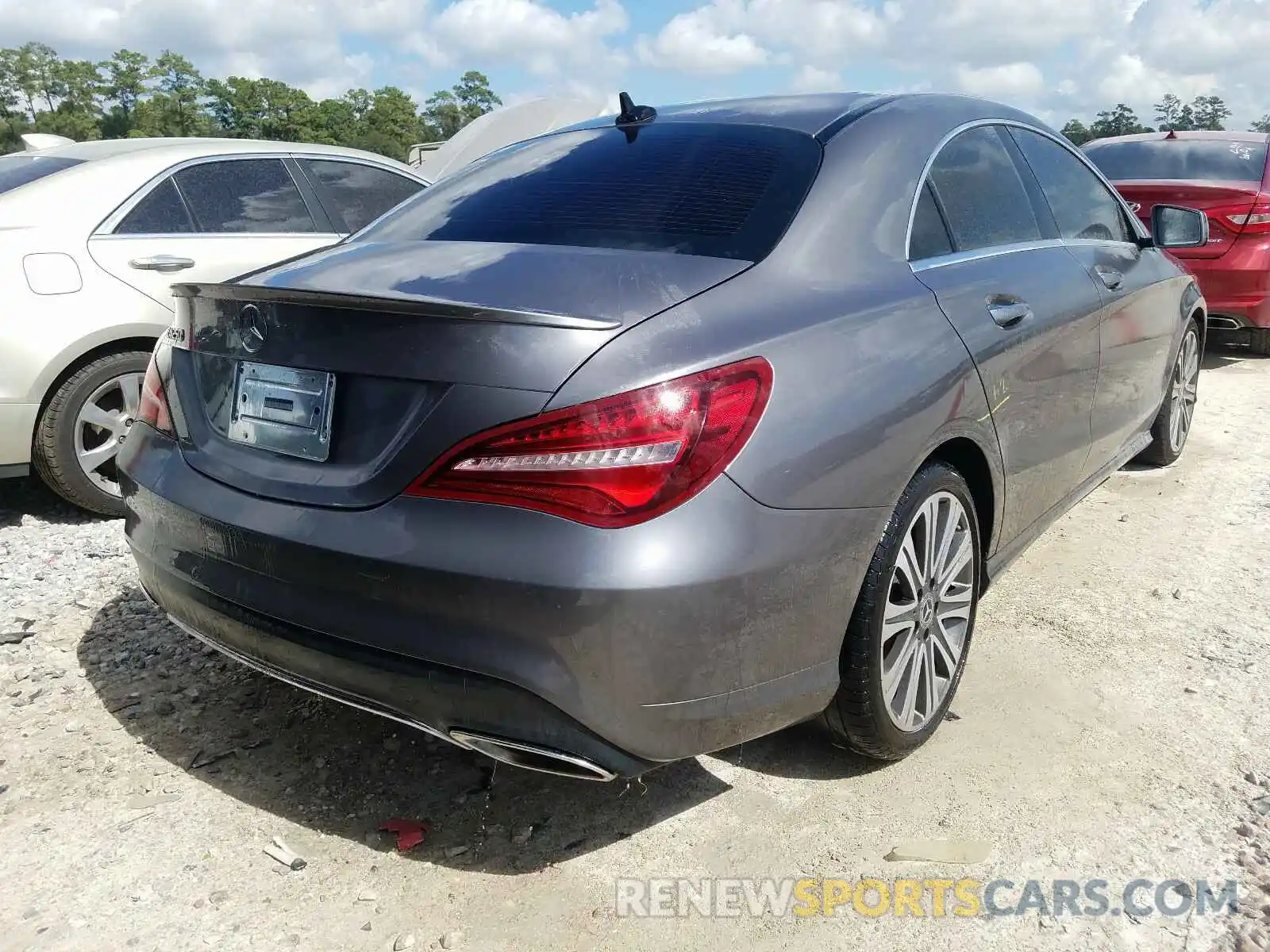 4 Photograph of a damaged car WDDSJ4EBXKN774260 MERCEDES-BENZ C CLASS 2019