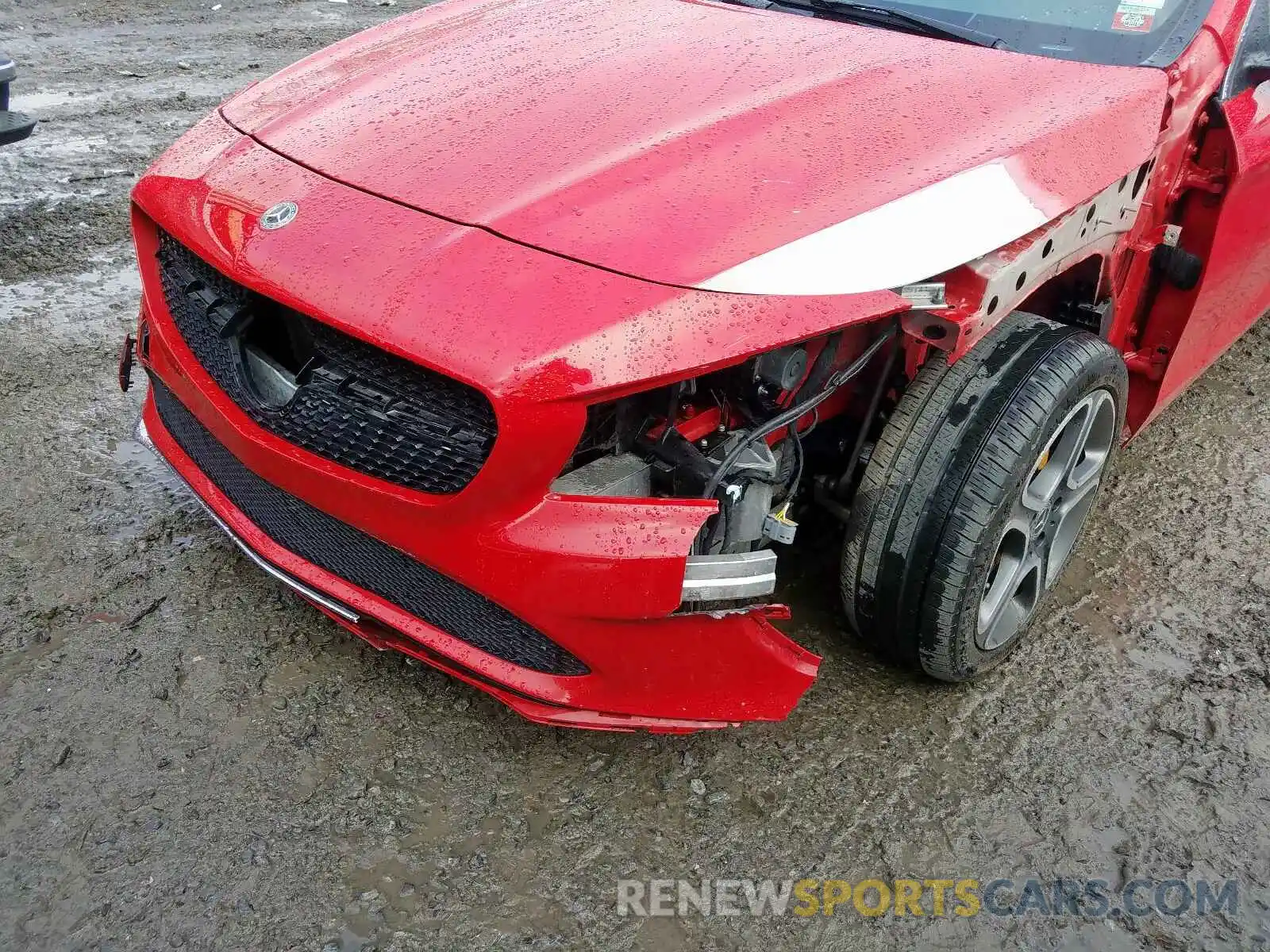 9 Photograph of a damaged car WDDSJ4GB1KN749132 MERCEDES-BENZ C CLASS 2019