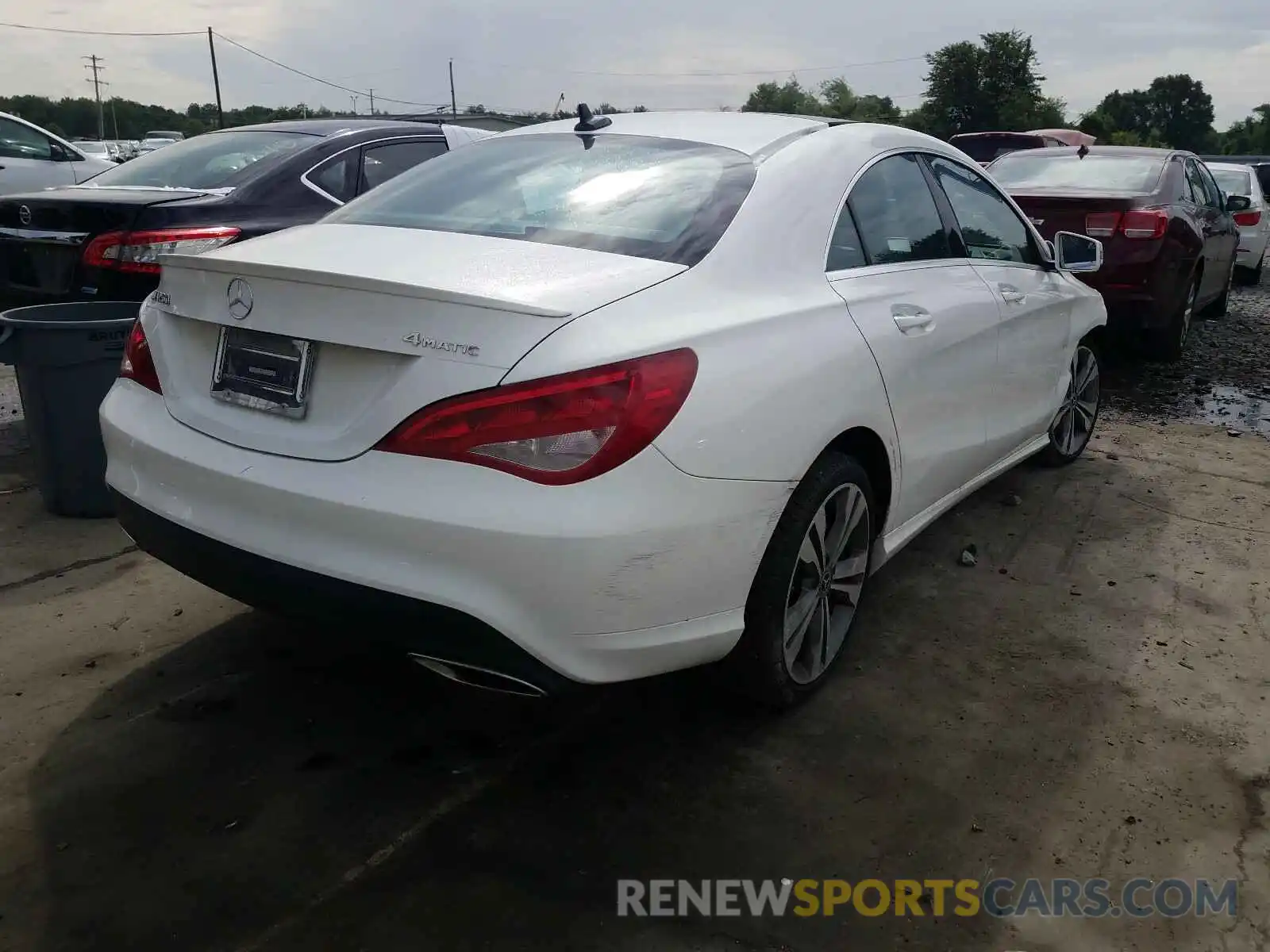 4 Photograph of a damaged car WDDSJ4GB2KN720657 MERCEDES-BENZ C CLASS 2019