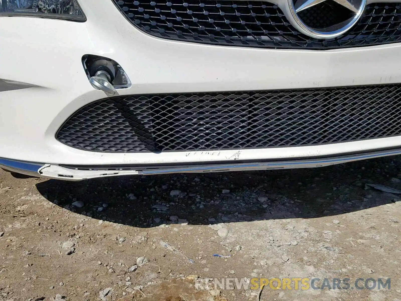 9 Photograph of a damaged car WDDSJ4GB3KN722479 MERCEDES-BENZ C CLASS 2019