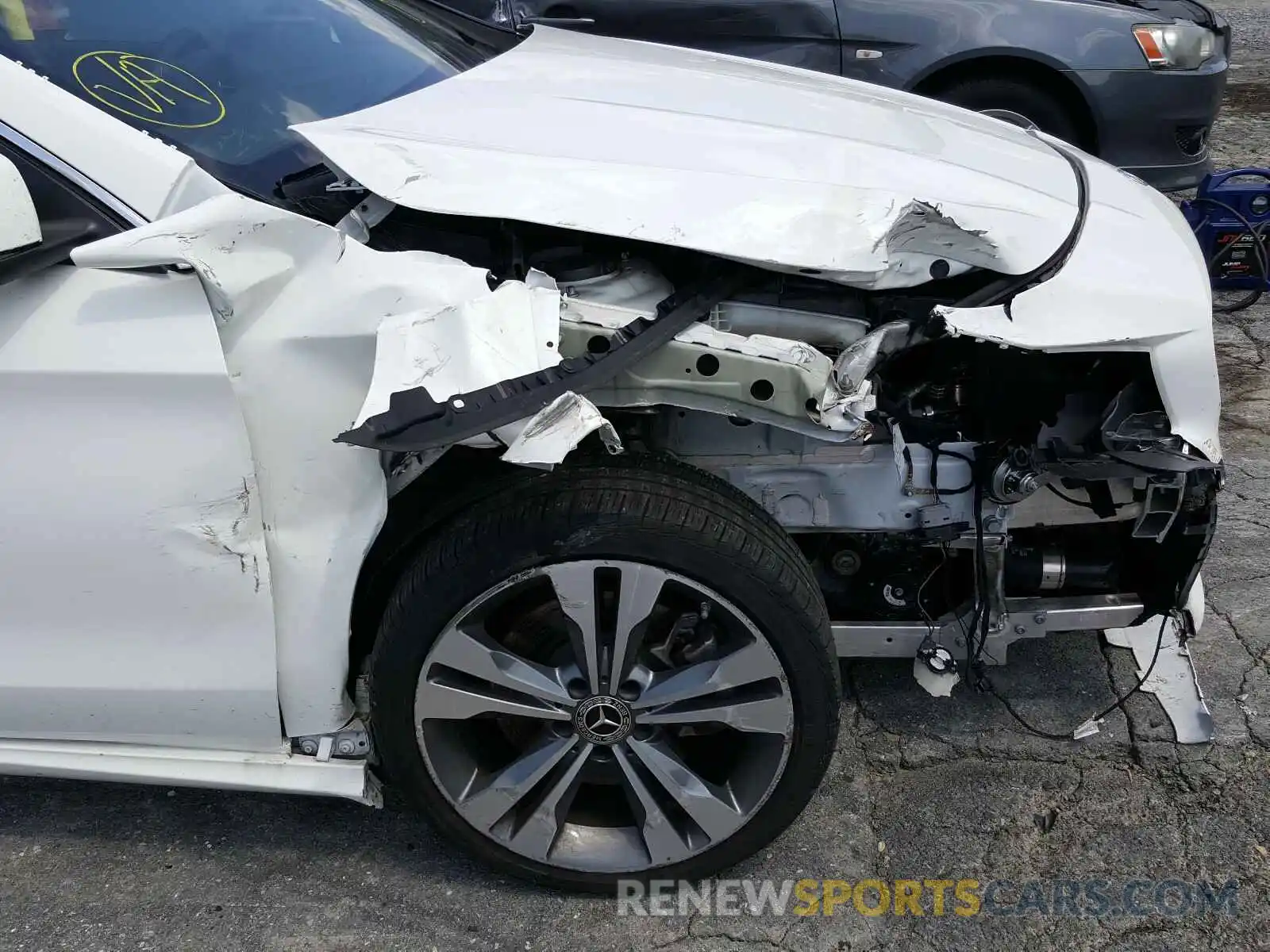 9 Фотография поврежденного автомобиля WDDSJ4GB3KN727052 MERCEDES-BENZ C CLASS 2019