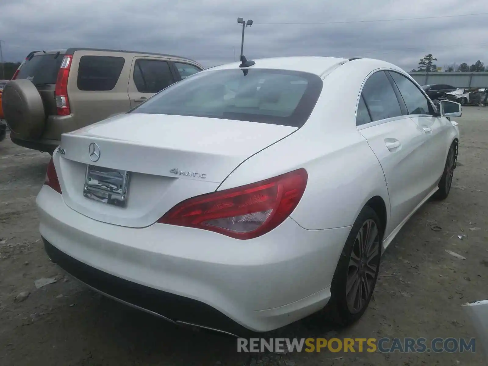 4 Photograph of a damaged car WDDSJ4GB4KN749433 MERCEDES-BENZ C CLASS 2019