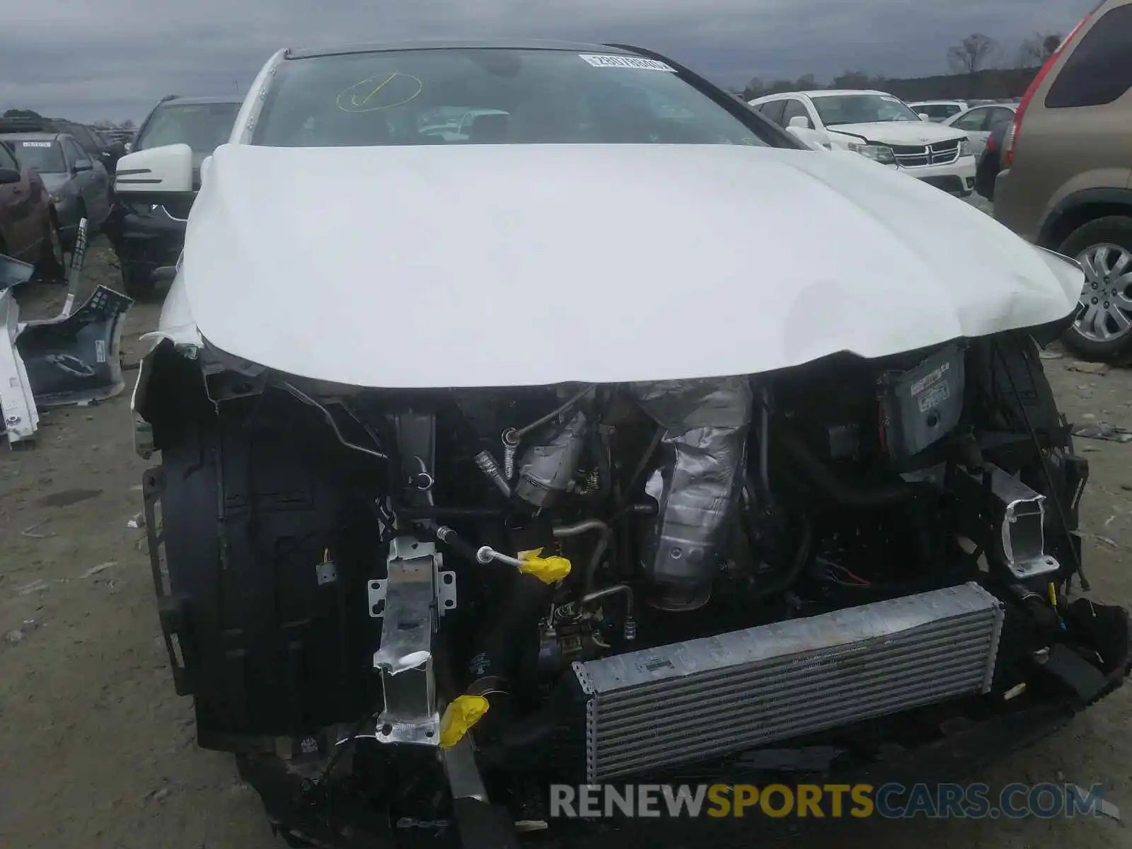 9 Photograph of a damaged car WDDSJ4GB4KN749433 MERCEDES-BENZ C CLASS 2019