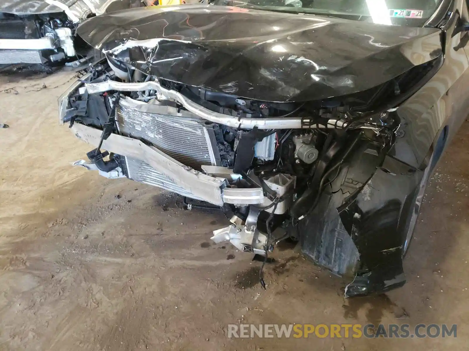 9 Photograph of a damaged car WDDSJ4GB6KN759946 MERCEDES-BENZ C CLASS 2019