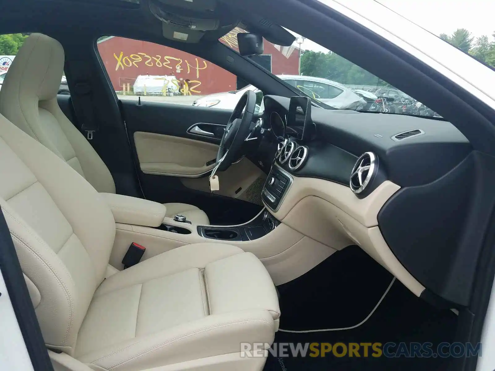 5 Photograph of a damaged car WDDSJ4GB7KN771734 MERCEDES-BENZ C CLASS 2019