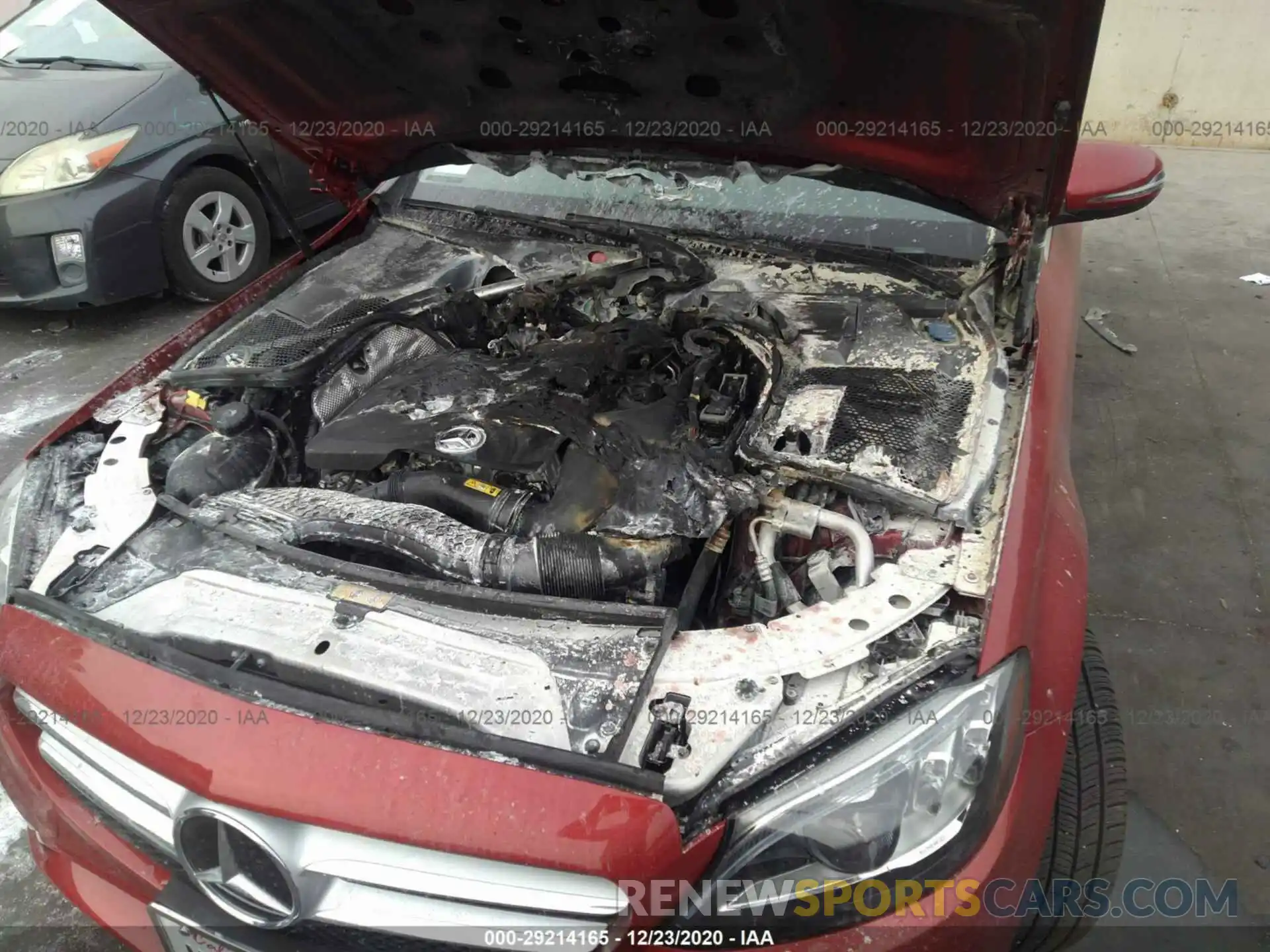 6 Photograph of a damaged car WDDWF8DB0KR514597 MERCEDES-BENZ C-CLASS 2019