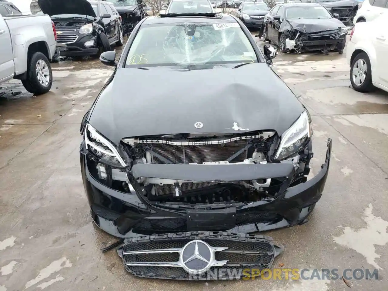 9 Photograph of a damaged car WDDWF8DB1KR484218 MERCEDES-BENZ C-CLASS 2019