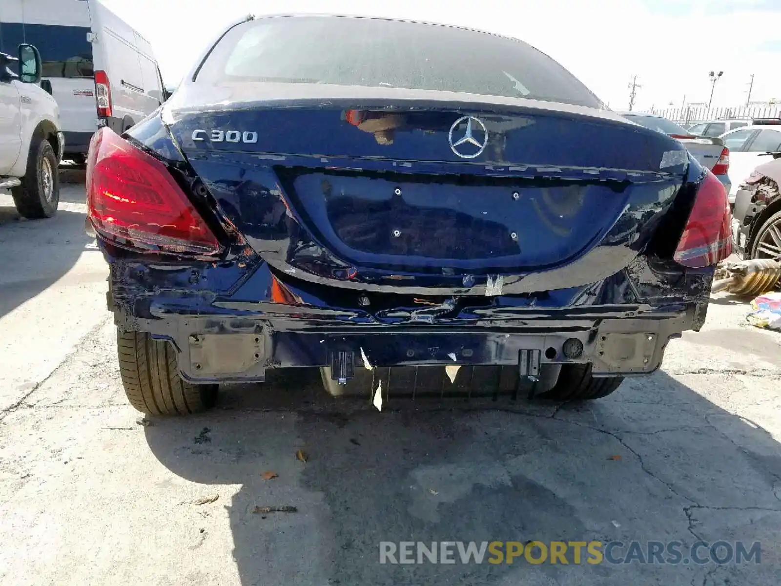 9 Photograph of a damaged car WDDWF8DB2KR456976 MERCEDES-BENZ C CLASS 2019