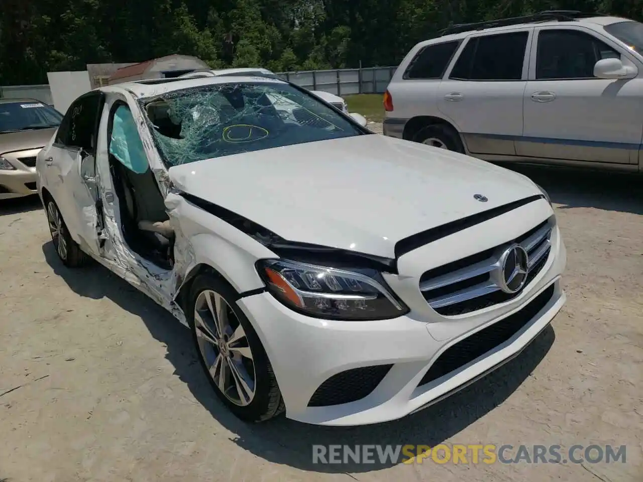 1 Photograph of a damaged car WDDWF8DB2KR460106 MERCEDES-BENZ C-CLASS 2019