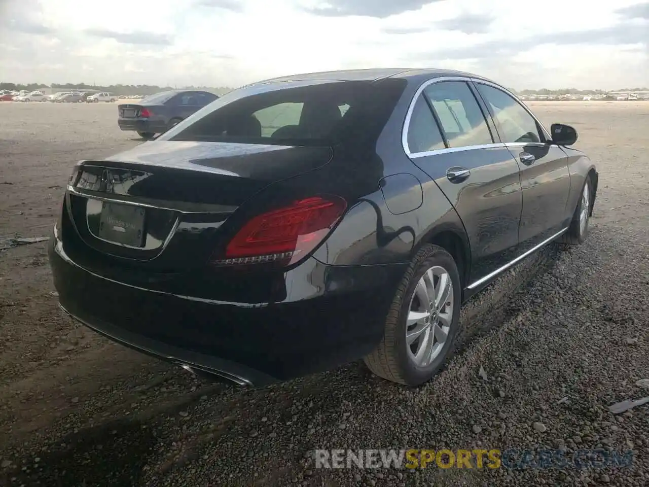 4 Photograph of a damaged car WDDWF8DB2KR482767 MERCEDES-BENZ C-CLASS 2019