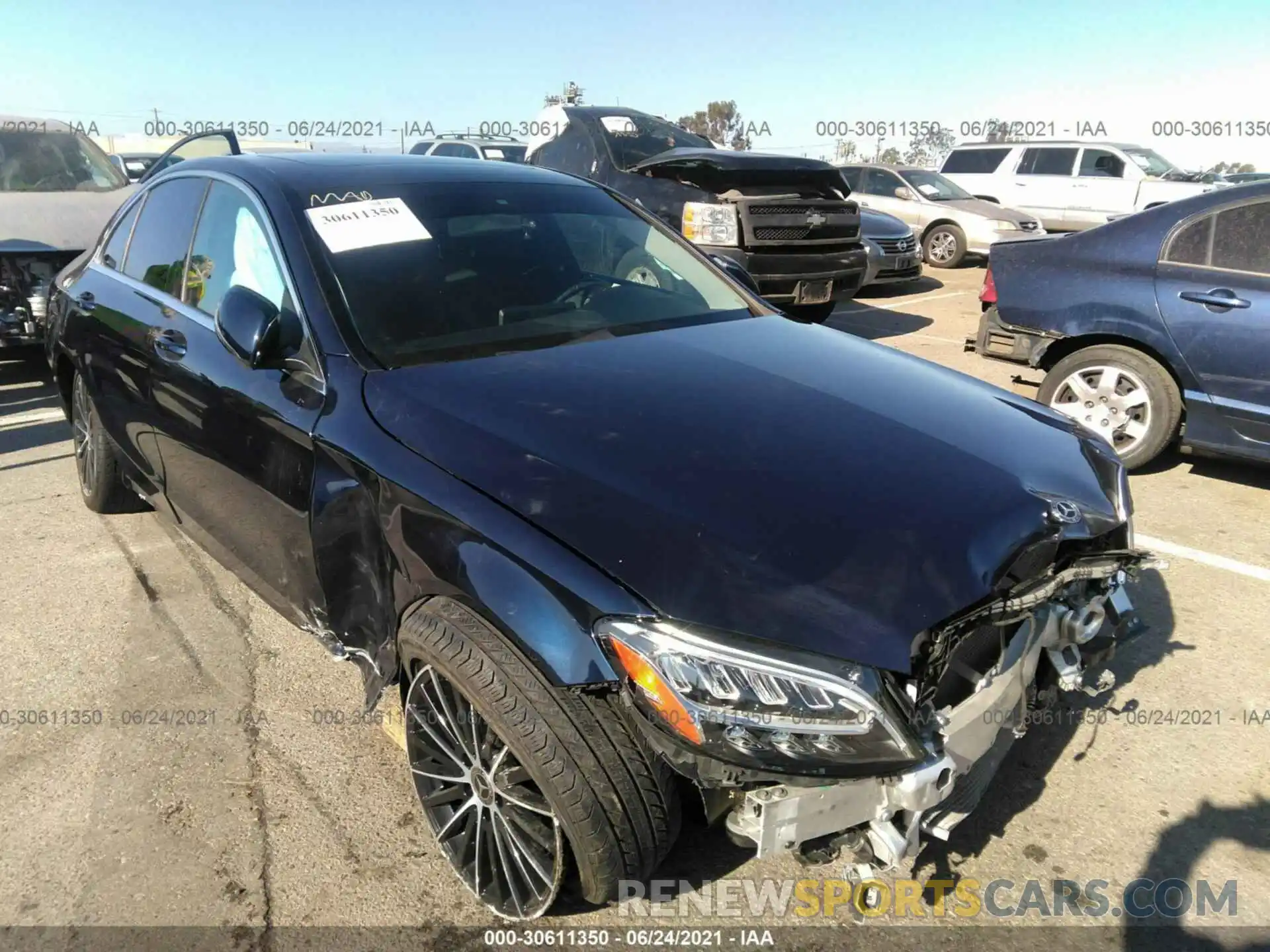 1 Photograph of a damaged car WDDWF8DB2KR483854 MERCEDES-BENZ C-CLASS 2019