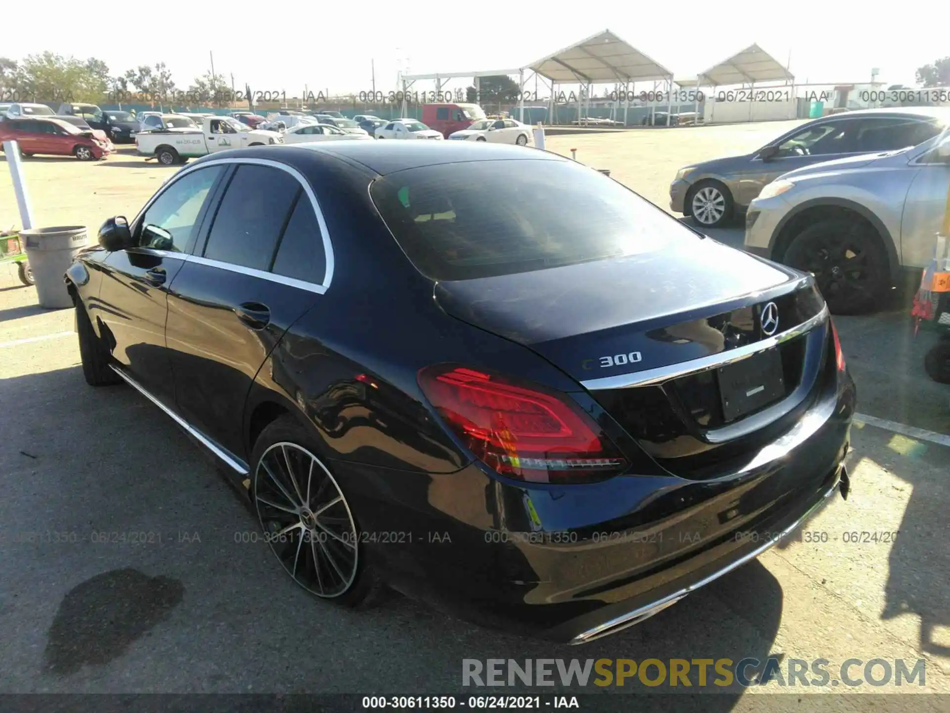 3 Photograph of a damaged car WDDWF8DB2KR483854 MERCEDES-BENZ C-CLASS 2019