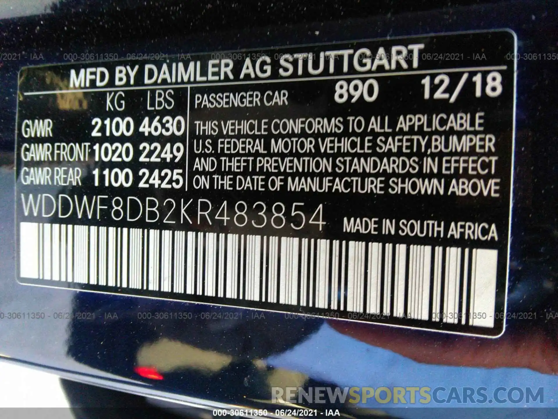 9 Photograph of a damaged car WDDWF8DB2KR483854 MERCEDES-BENZ C-CLASS 2019