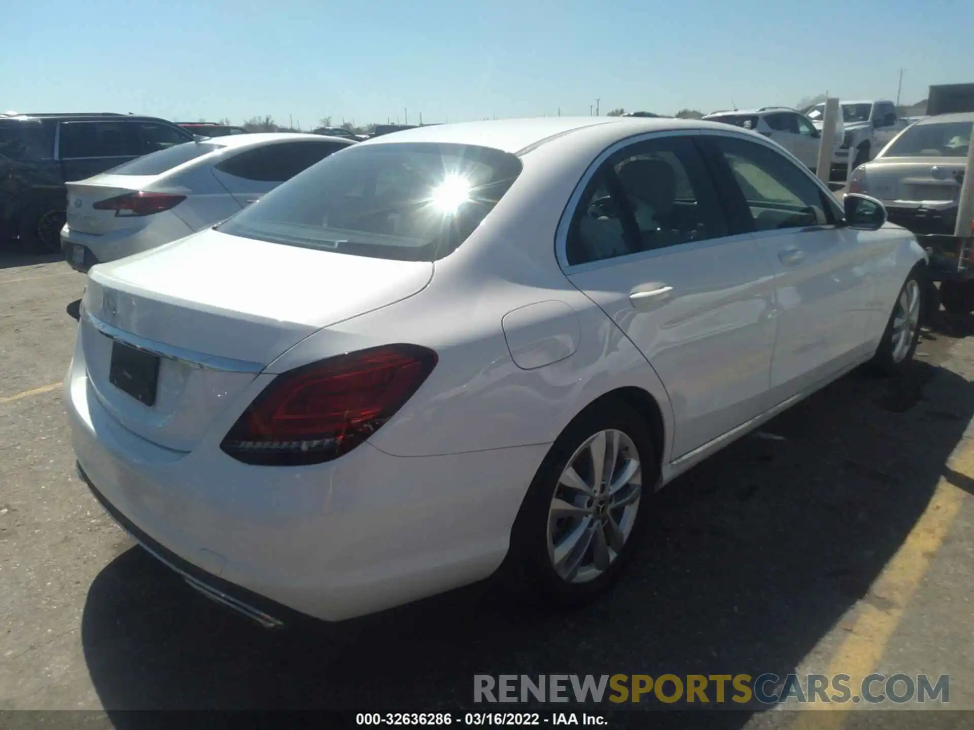 4 Photograph of a damaged car WDDWF8DB3KR518093 MERCEDES-BENZ C-CLASS 2019