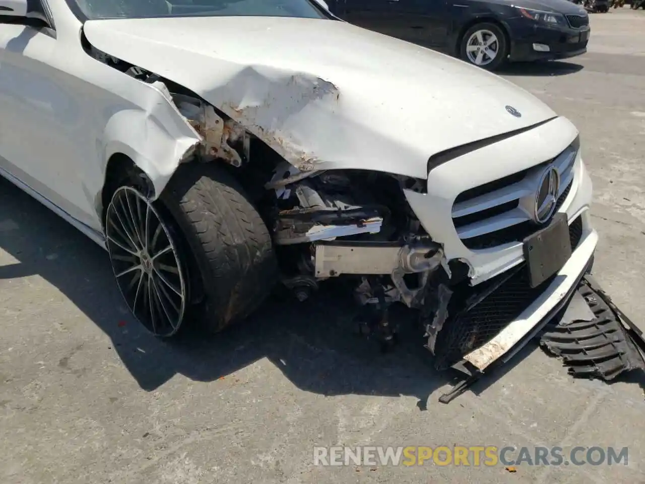 9 Photograph of a damaged car WDDWF8DB5KR460620 MERCEDES-BENZ C-CLASS 2019