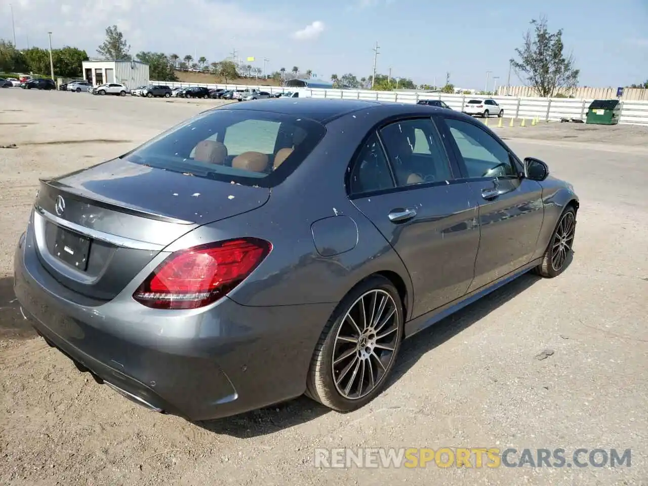 4 Photograph of a damaged car WDDWF8DB5KR515941 MERCEDES-BENZ C-CLASS 2019